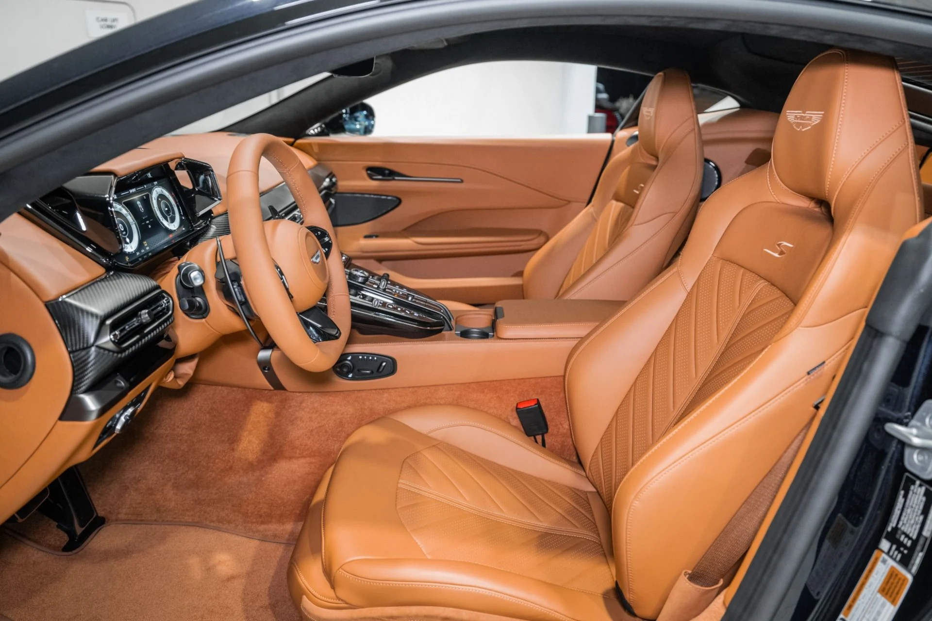 mph012_1728282240_New_2026_Aston_Martin_Vantage_S_Coupe_1767379959_45b6aa2d35