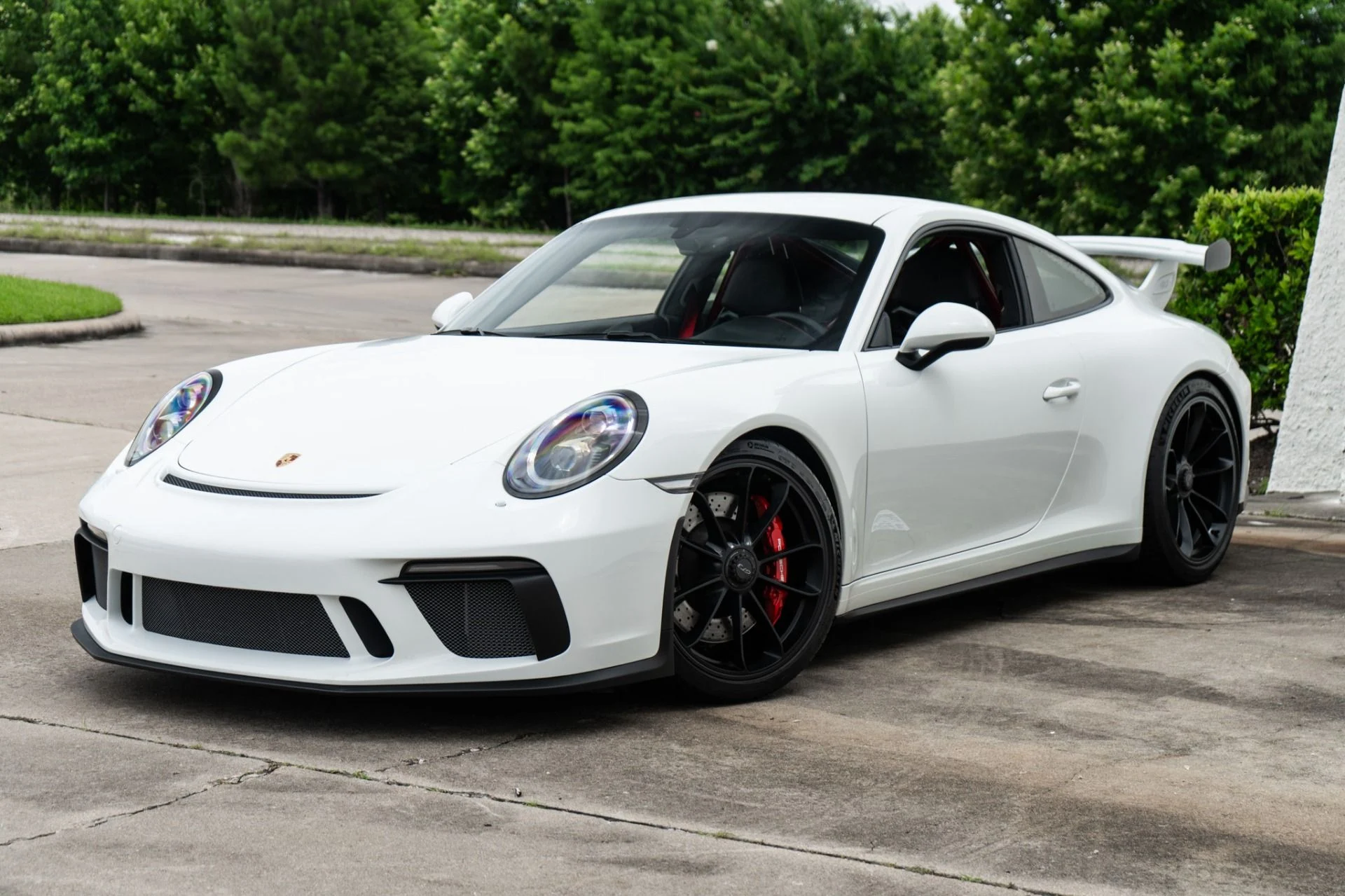 mph012_1728942810_Used_2018_Porsche_911_GT_3_1780955665_f2a6cb8779