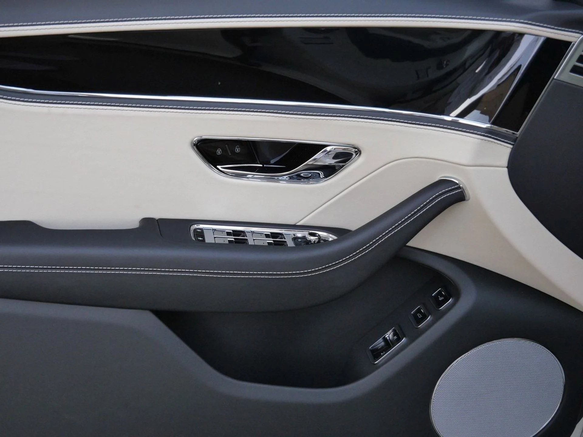 mph012_1730937444_f5c60b2dbea230fec4e123bb5f491dfcx_11b90406ab