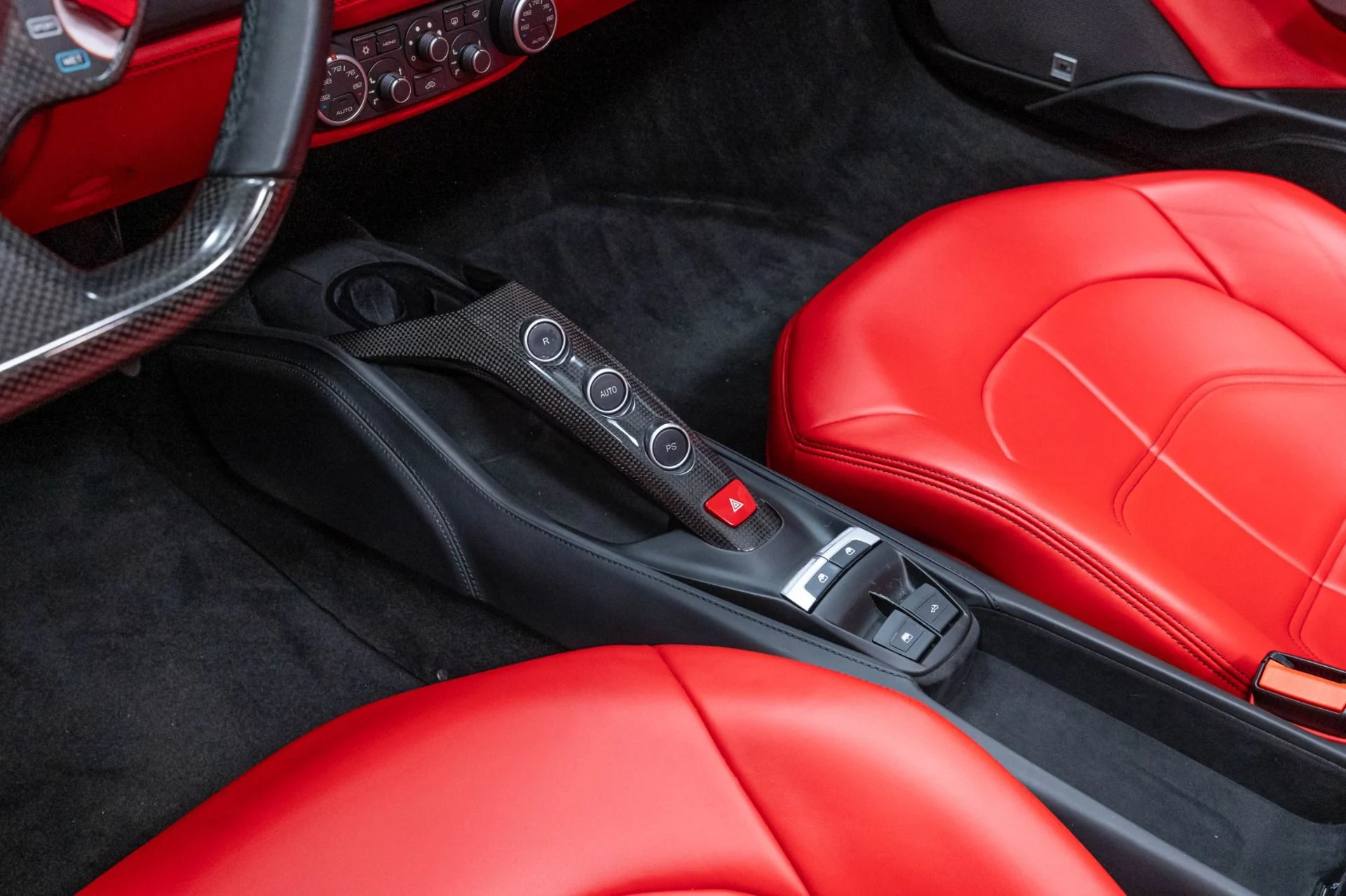 mph012_1731566942_Used_2018_Ferrari_488_Spider_1786656638_a7ce6e88ce