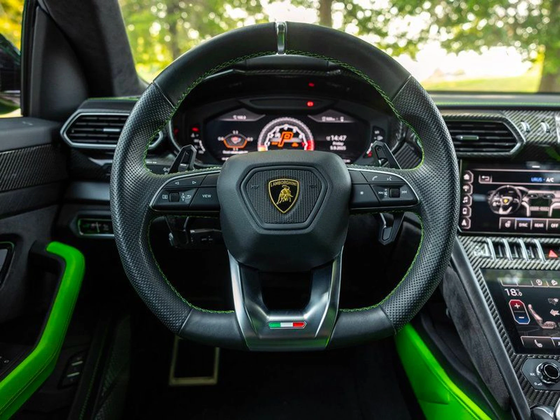 mph012_1731782262_36818667_02709_2021_lamborghini_urus_013_610d7ced9d