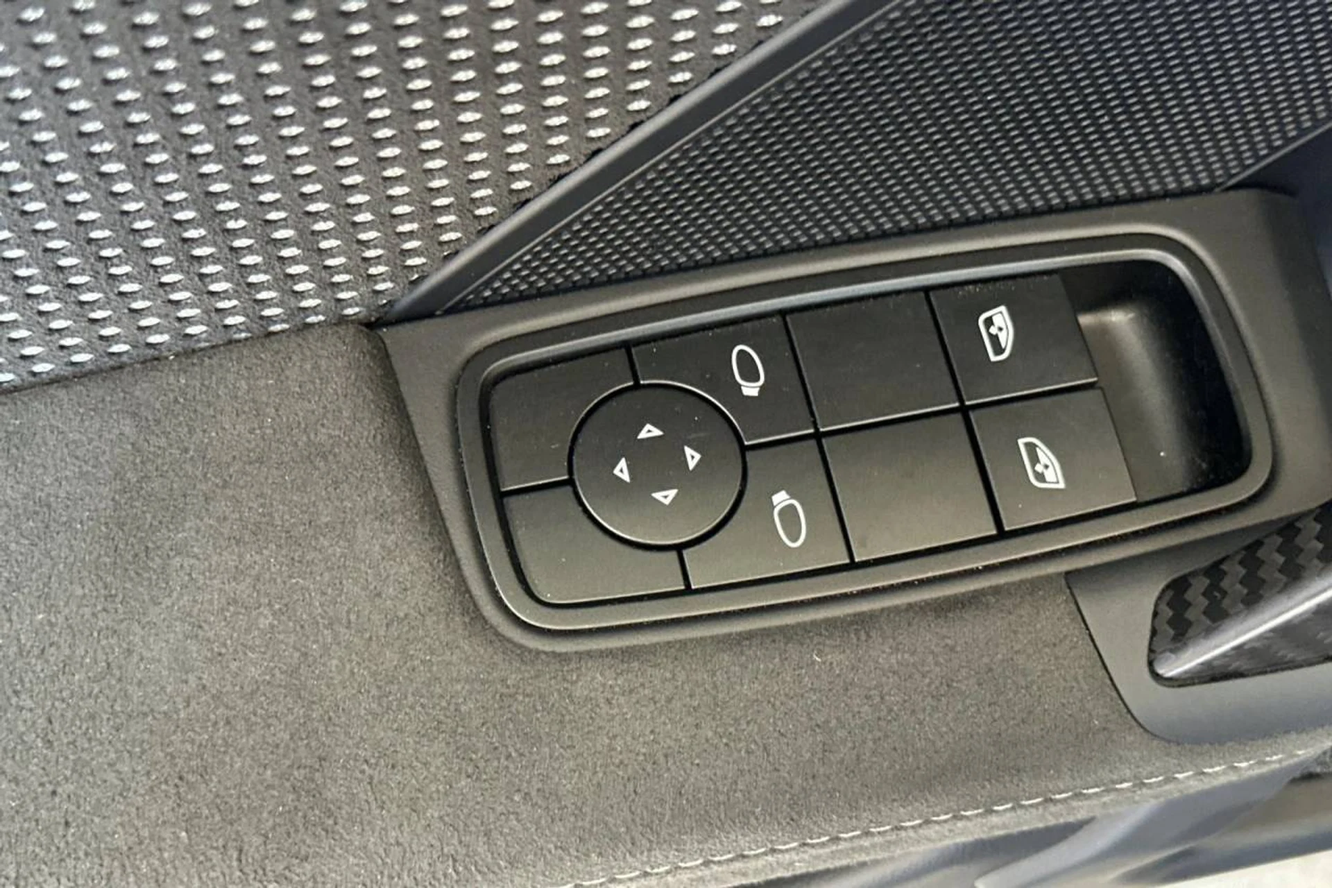 mph012_1732738533_1280_aa2708e2bd