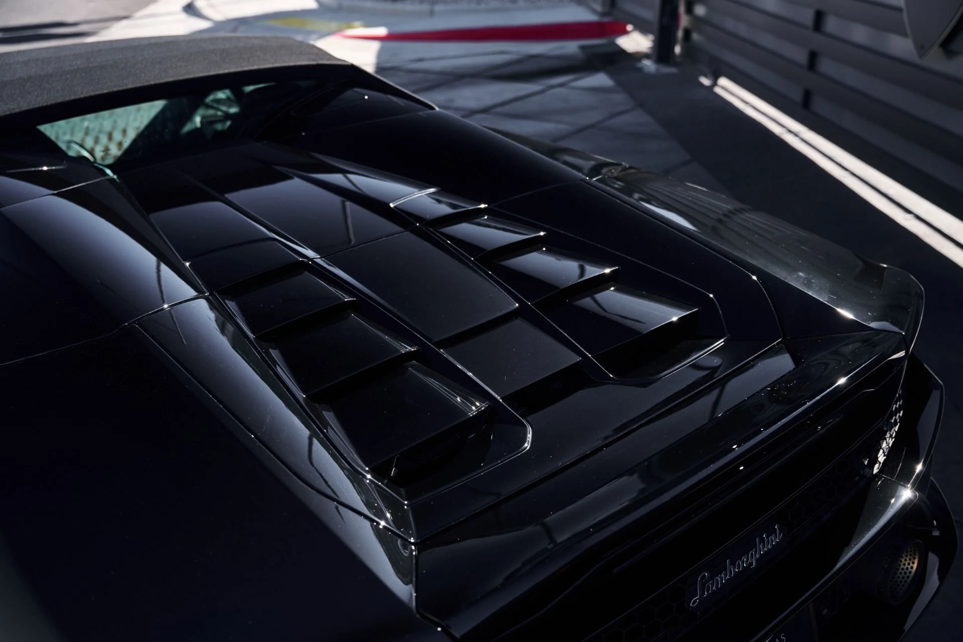 mph012_1743064617_Used_2024_Lamborghini_Huracan_1793135540_45250311ad