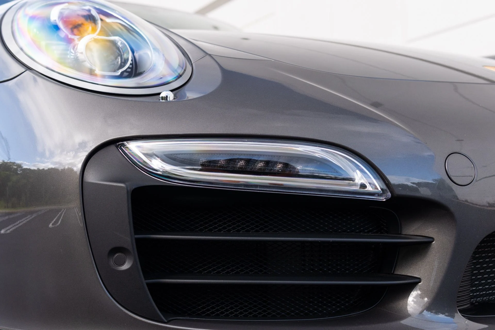 mph012_1748197427_Used_2014_Porsche_911_Turbo_S_1777344663_d445e7601a