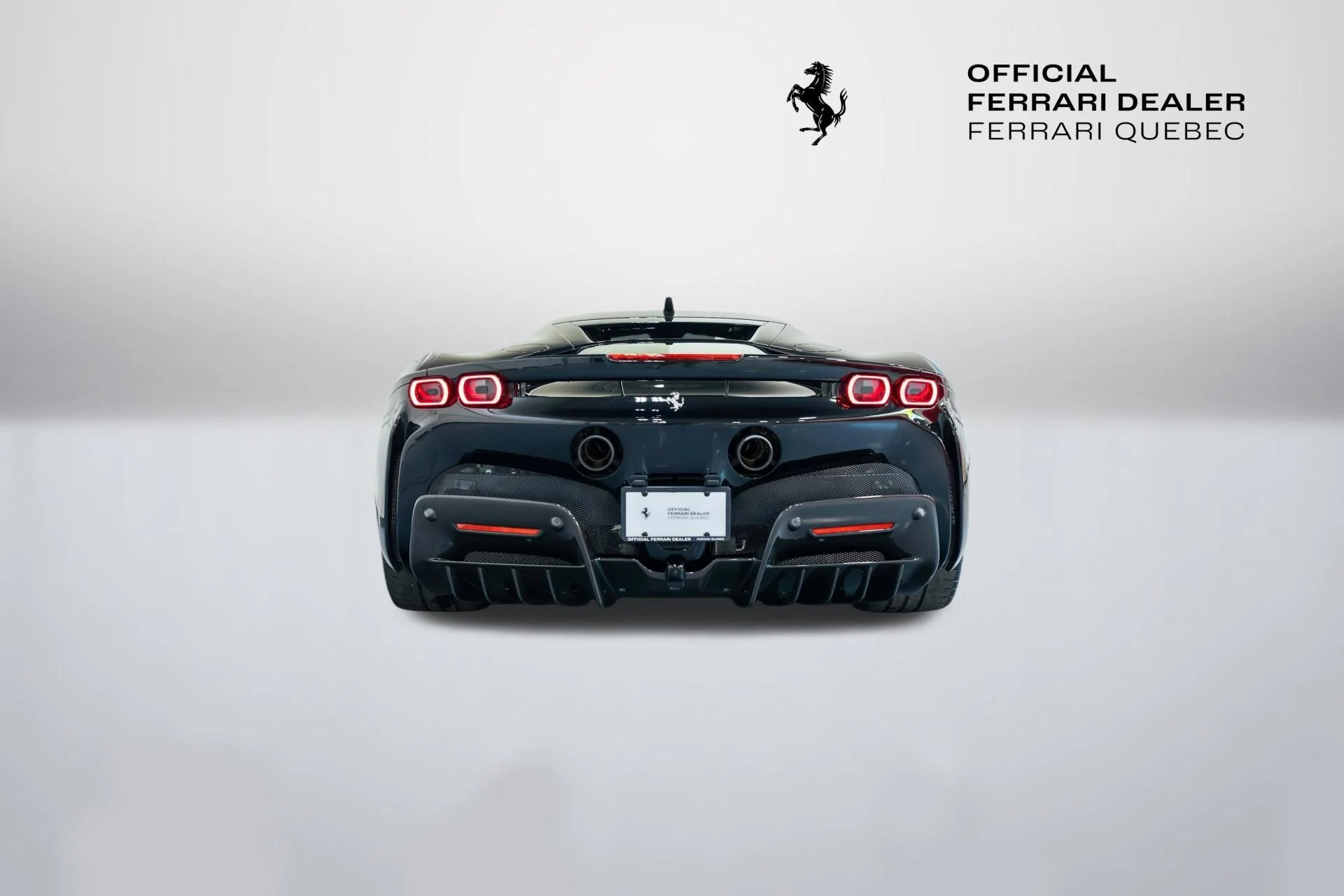 mph012_175087619_Used_2022_Ferrari_SF_90_Stradale_Base_1784114422_b131700647