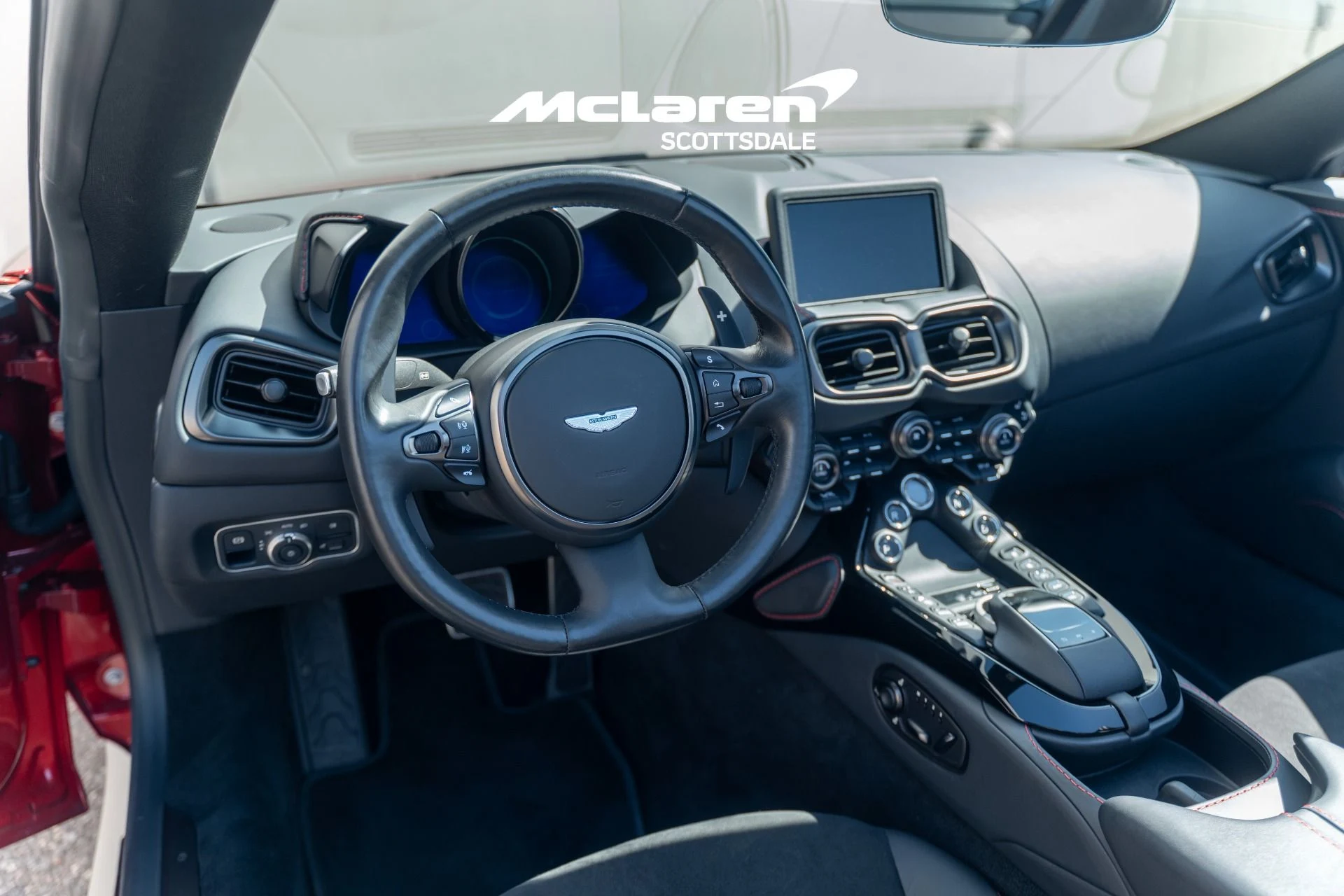 mph012_1753530295_Used_2022_ASTON_MARTIN_VANTAGE_1776494710_bb3fbcae6d