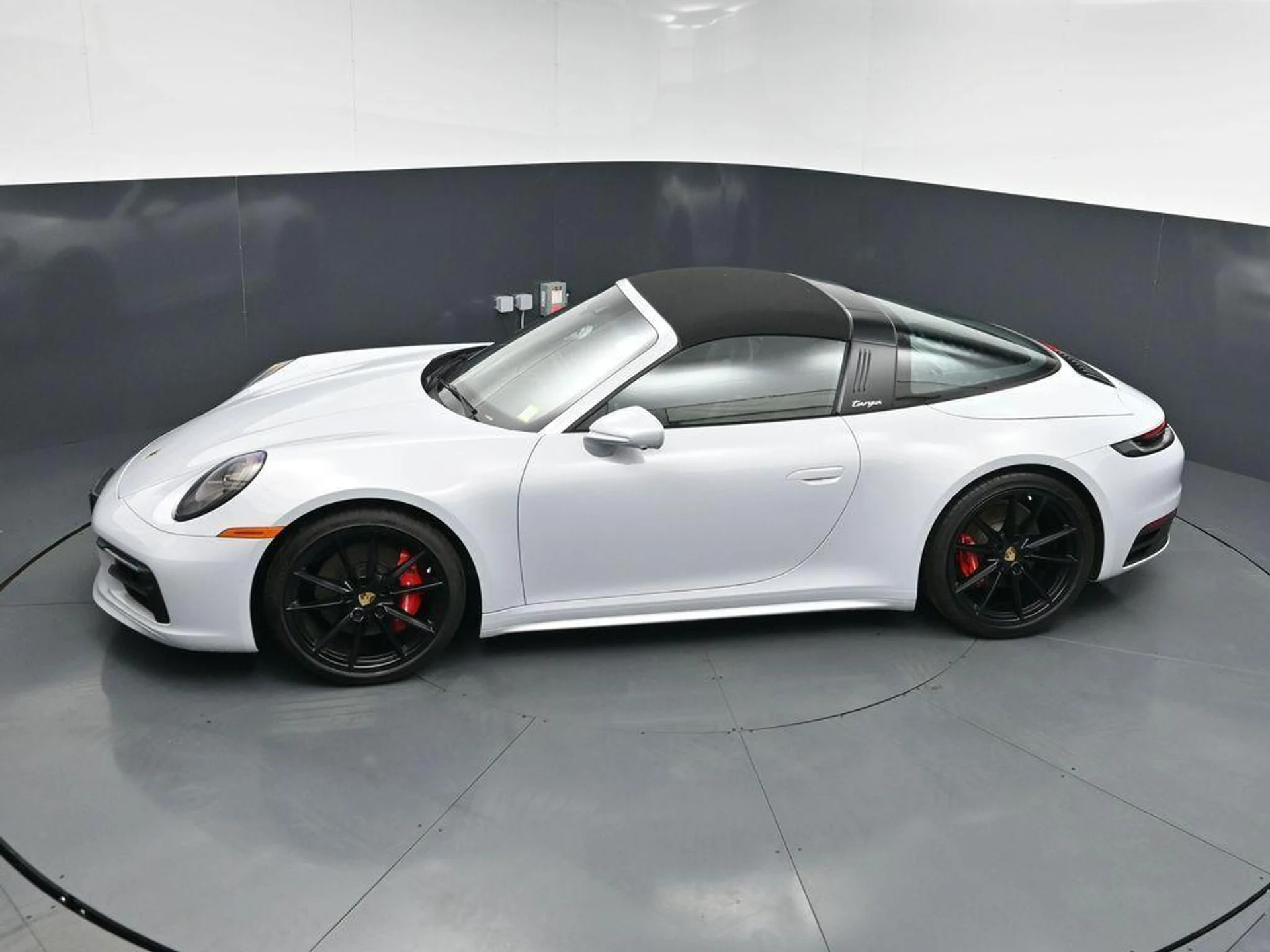 mph012_1760482923_cp4_C_9_P5t_W_Crl_Q8_Xbe_Vz_N_Wnm_B6_M_74bddfa828