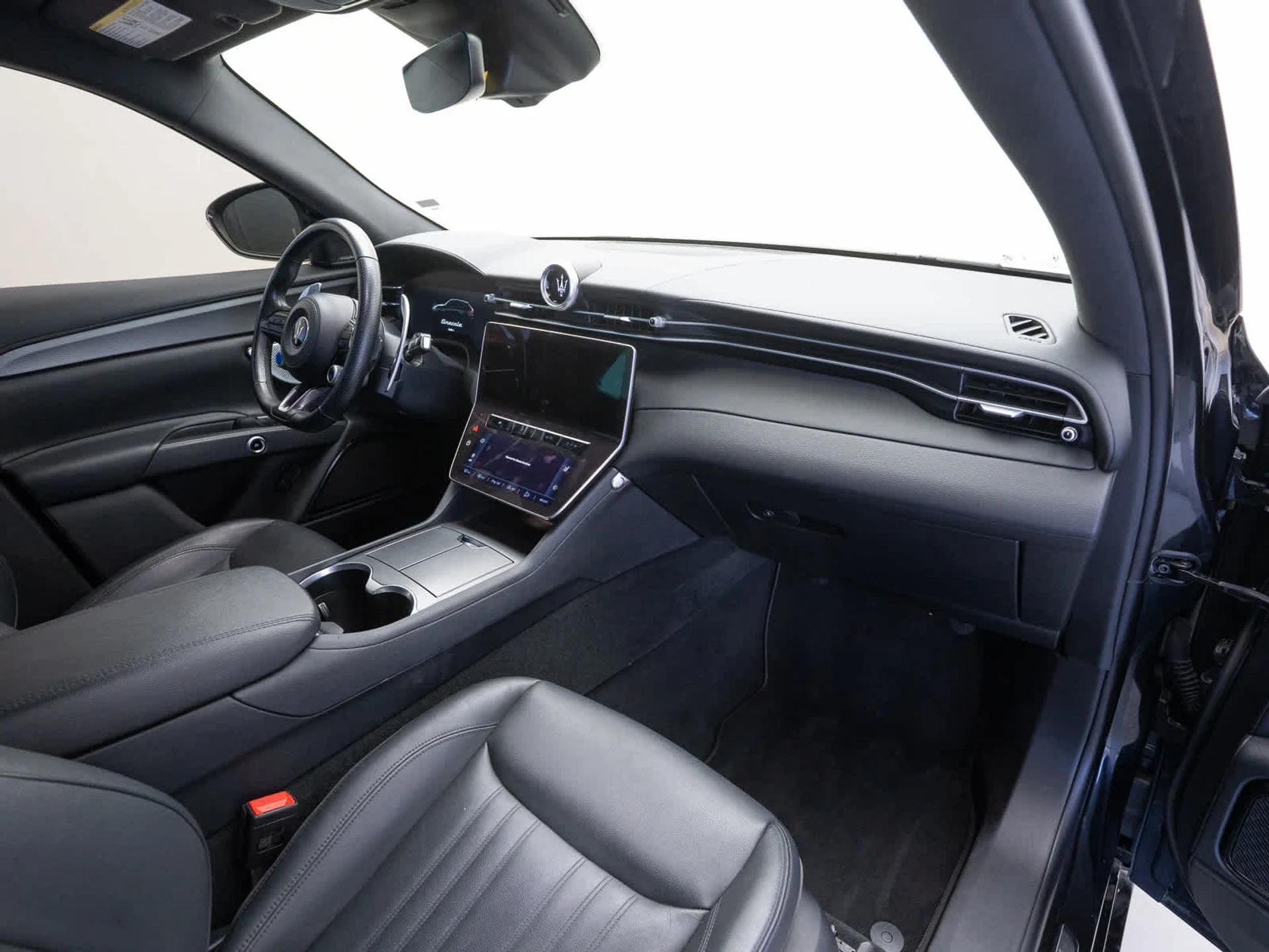 mph012_1760623164_2e0e6b98e81964b11f651f119822cc1ax_c3f4d5bdee