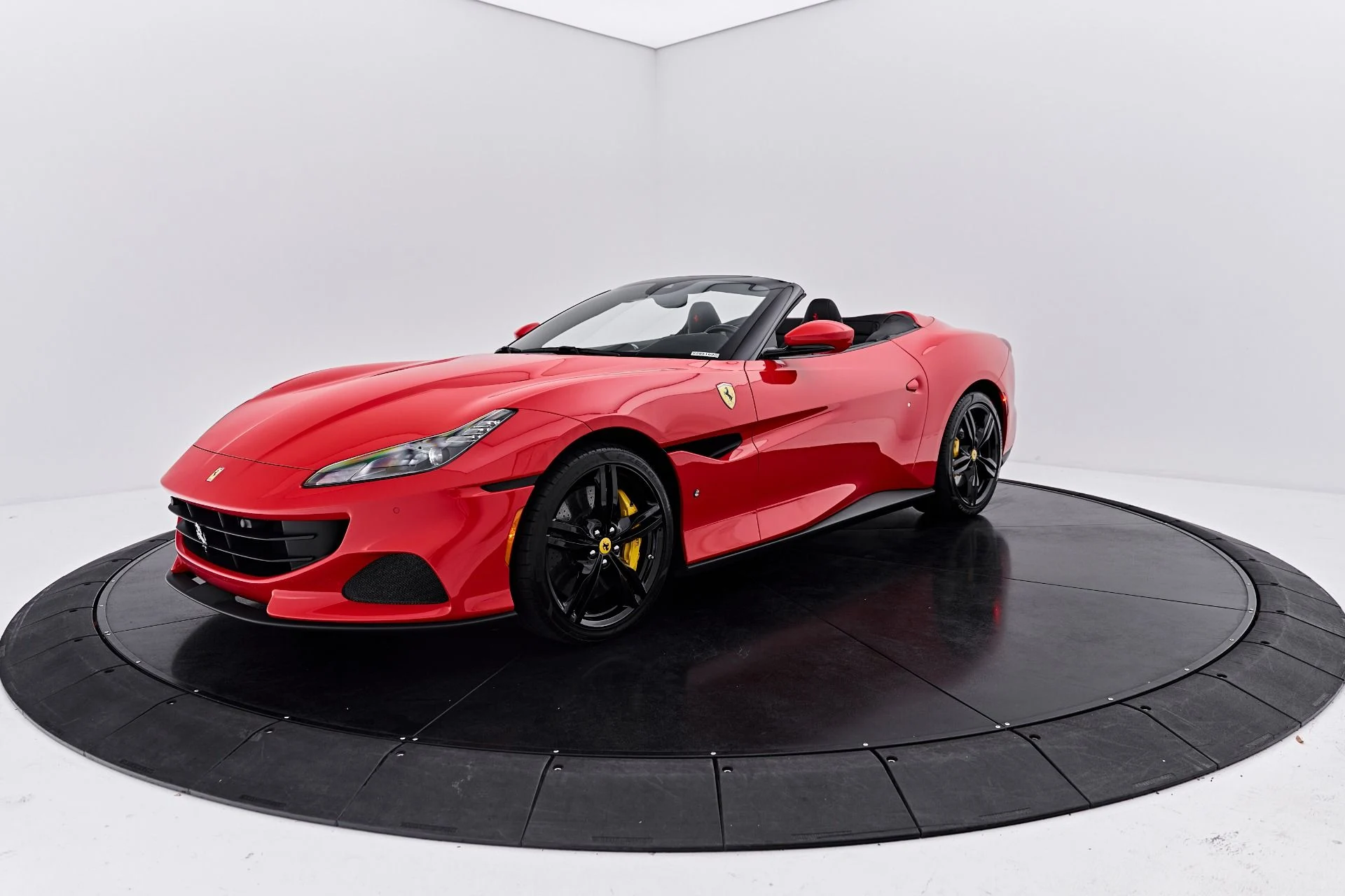 mph012_1762410782_Used_2022_Ferrari_Portofino_M_Base_1790300279_432f3ae8a4