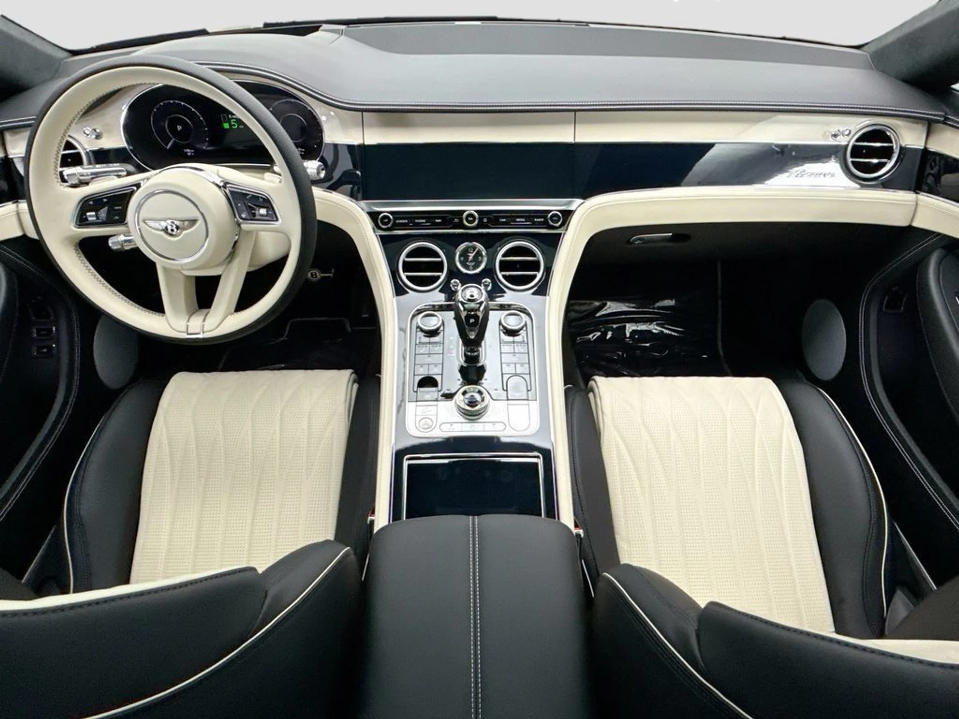 mph012_1767435269_new_2026_bentley_continental_gt_azure_8119_22995385_13_1024_08aa735a0e