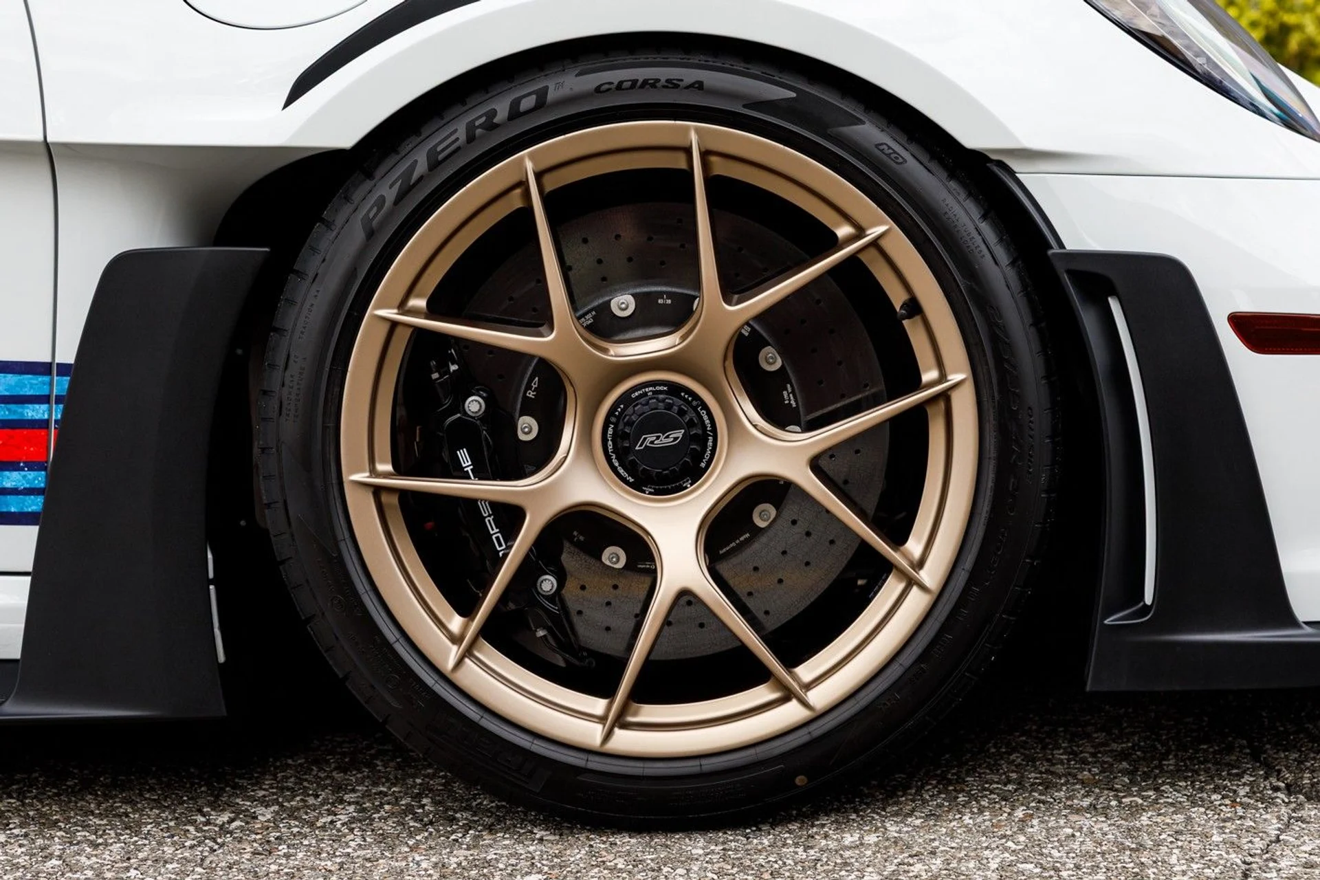 mph012_1769177119_645_p14_l_bca94867b0