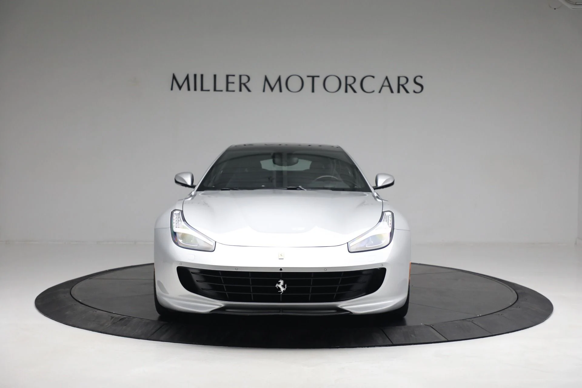 mph012_1771708632_Used_2017_Ferrari_GTC_4_Lusso_9a6ab37ed5