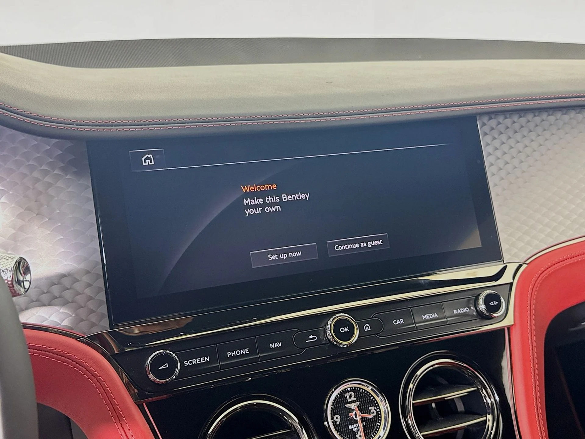 mph012_177397033_33178de09316fcd24dd6b3fd44e3d3c9x_40afaec956