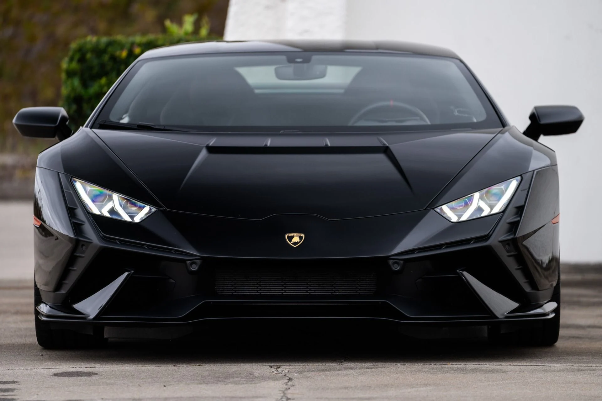 mph012_1789411843_Used_2023_Lamborghini_Huracan_Tecnica_1768943844_0cd9d144d3