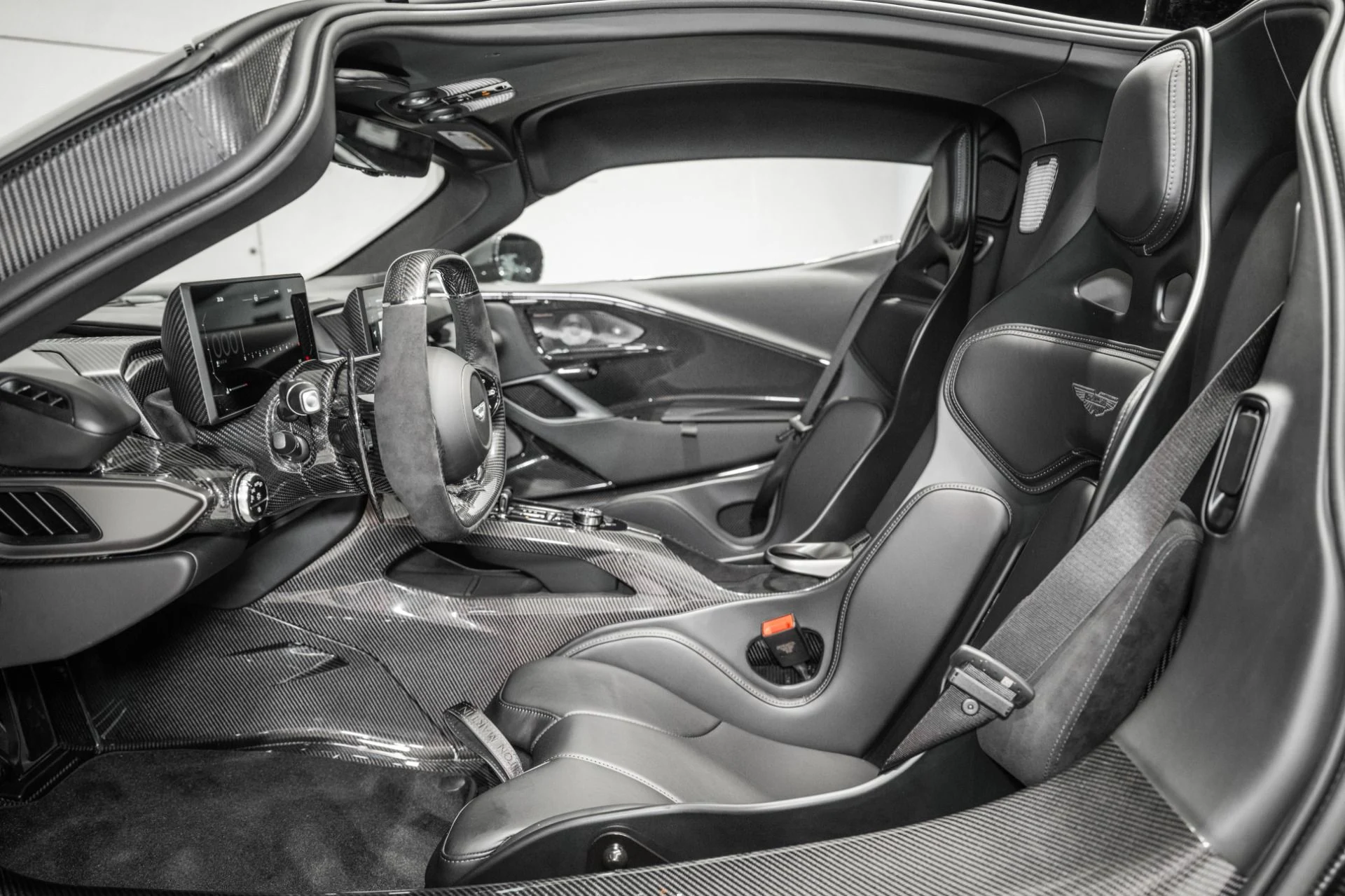 mph012_1796137373_New_2026_ASTON_MARTIN_VALHALLA_COUPE_1775321272_c76aefd702