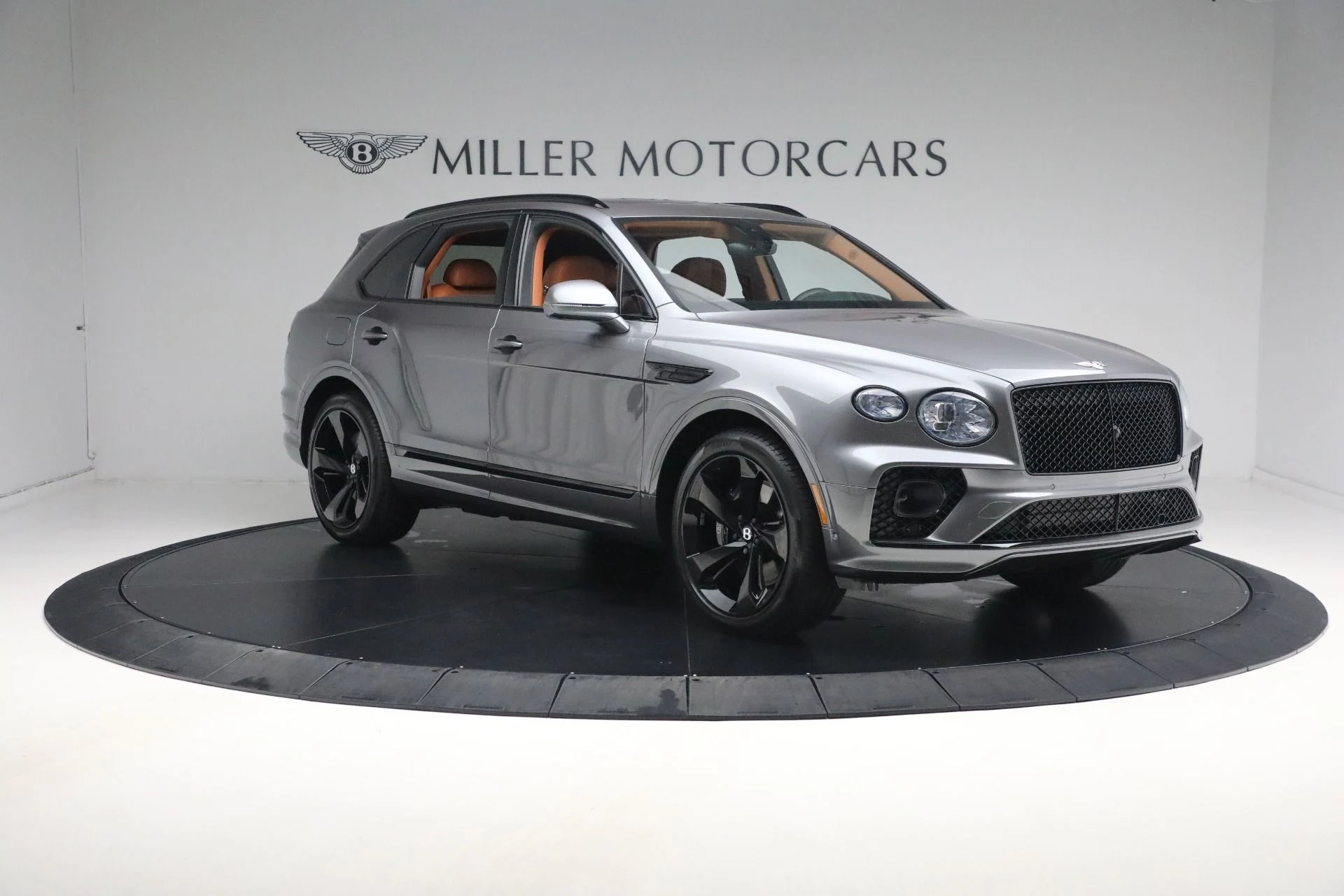 mph012_1797118523_Used_2023_Bentley_Bentayga_Azure_Hybrid_1721850994_42a022f4f9