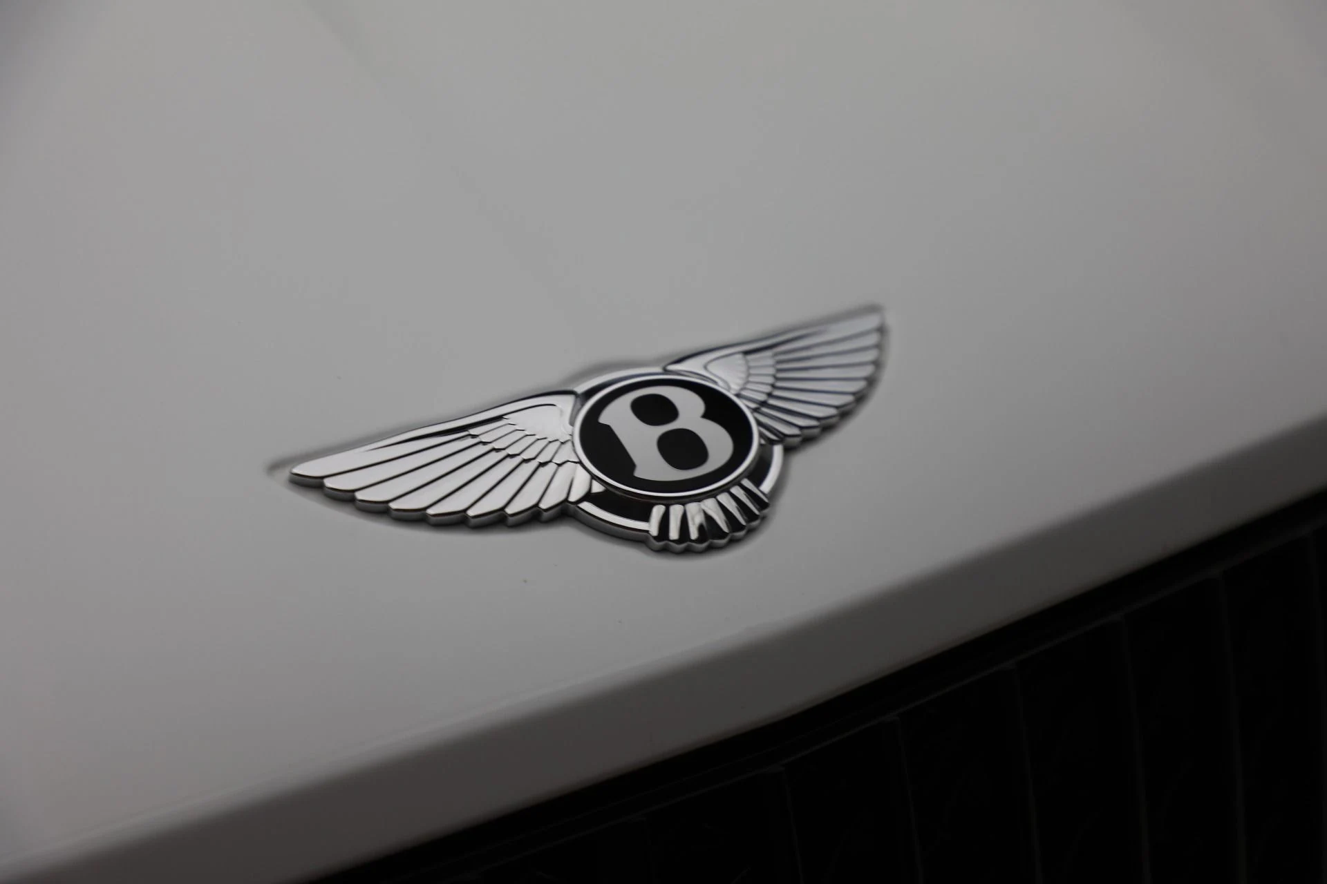 mph012_1801252812_Used_2023_Bentley_Bentayga_EWB_Azure_V8_3a6b1b7edf