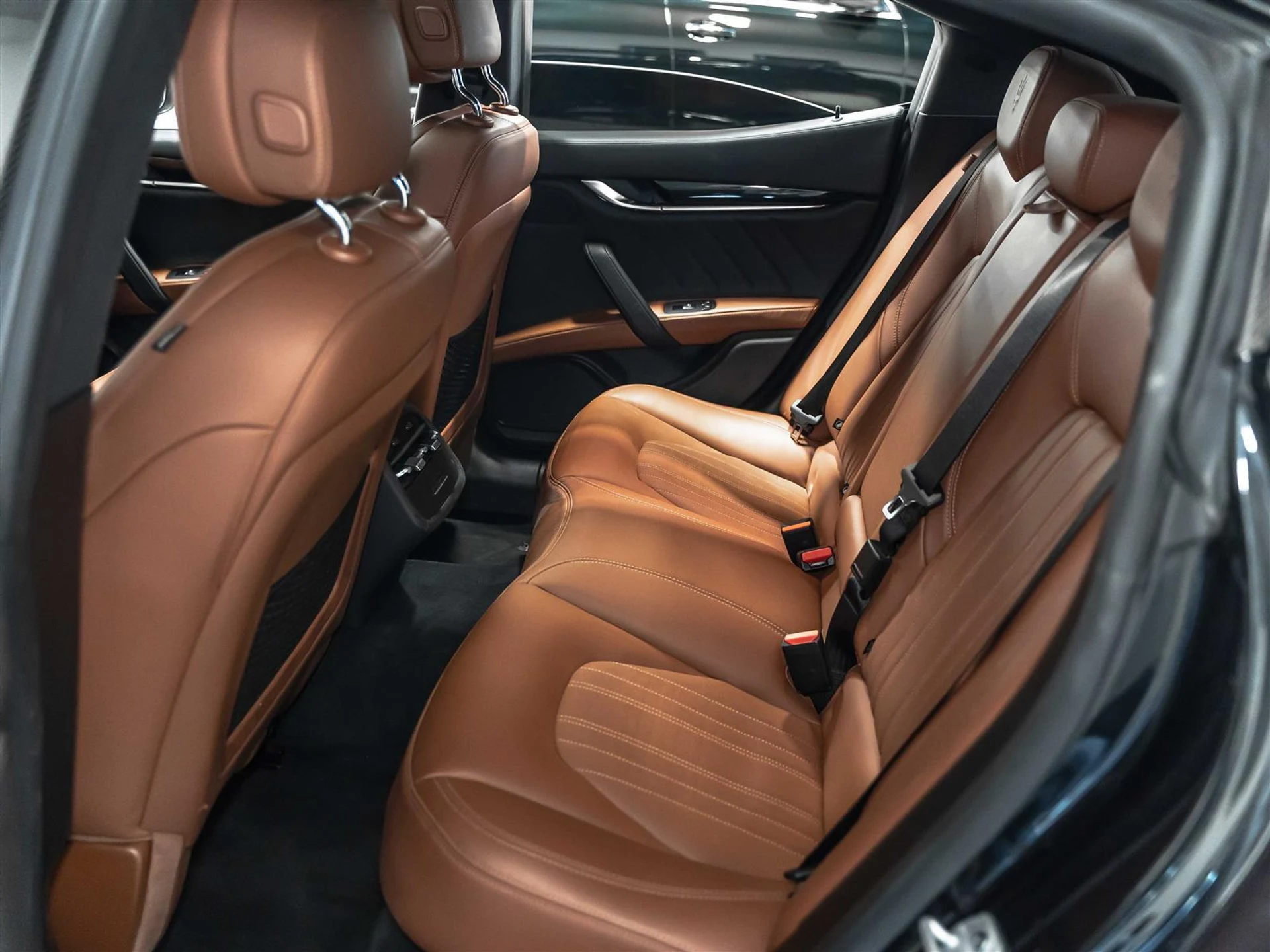 mph012_1809875771_aabd0db5_6a44_440c_b5d5_340681f0fb98_754b94c5cd