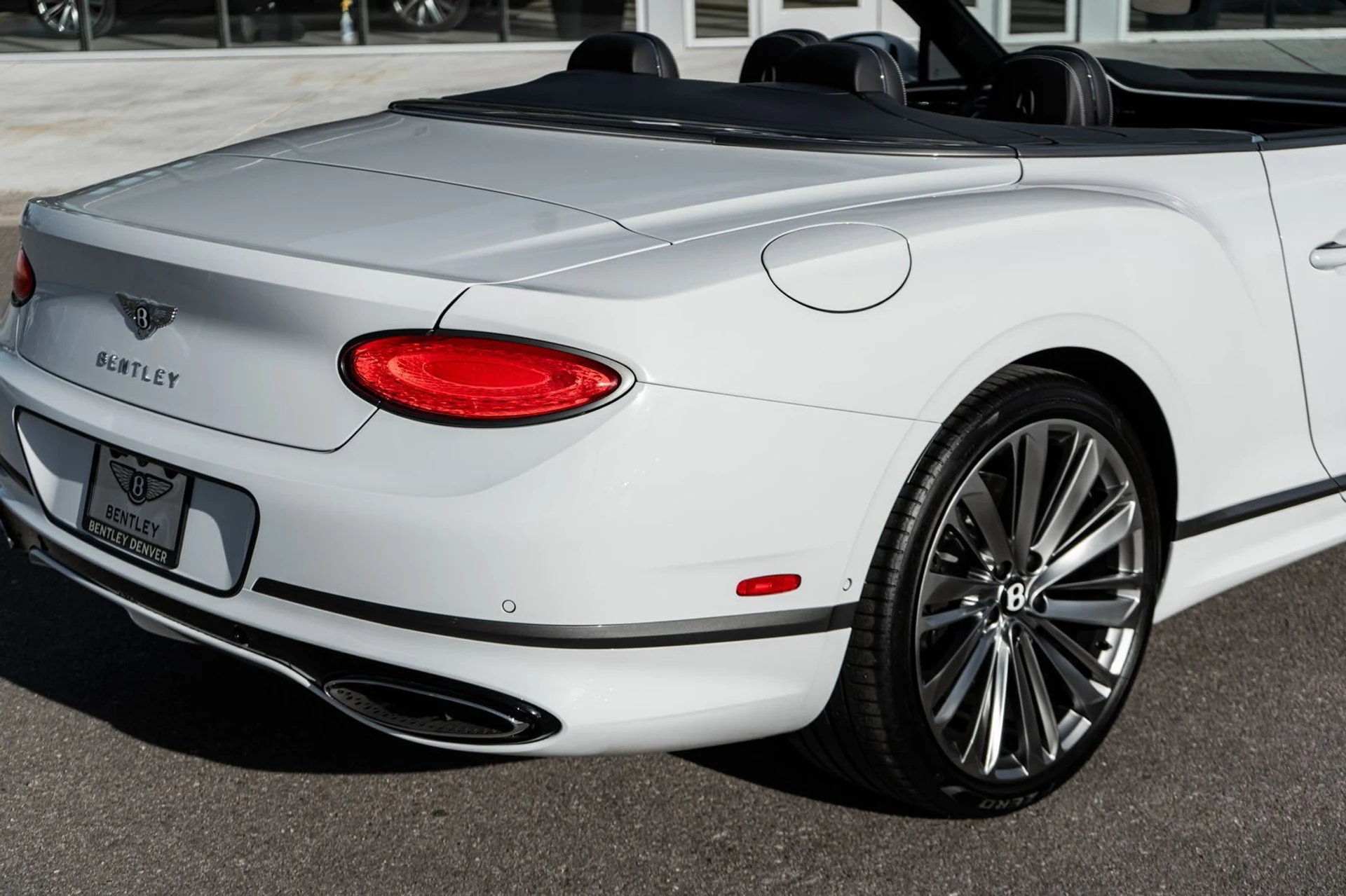 mph012_1813425051_e24b9581_c511_488c_86b2_df452459ea71_7e578b646e