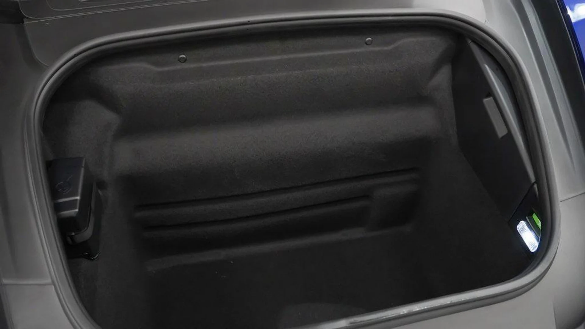 mph012_1816339738_eaxx_RZUWRFU_Yql_Bp_A7sk_E_Ah_Ubt_U_23349c8acf