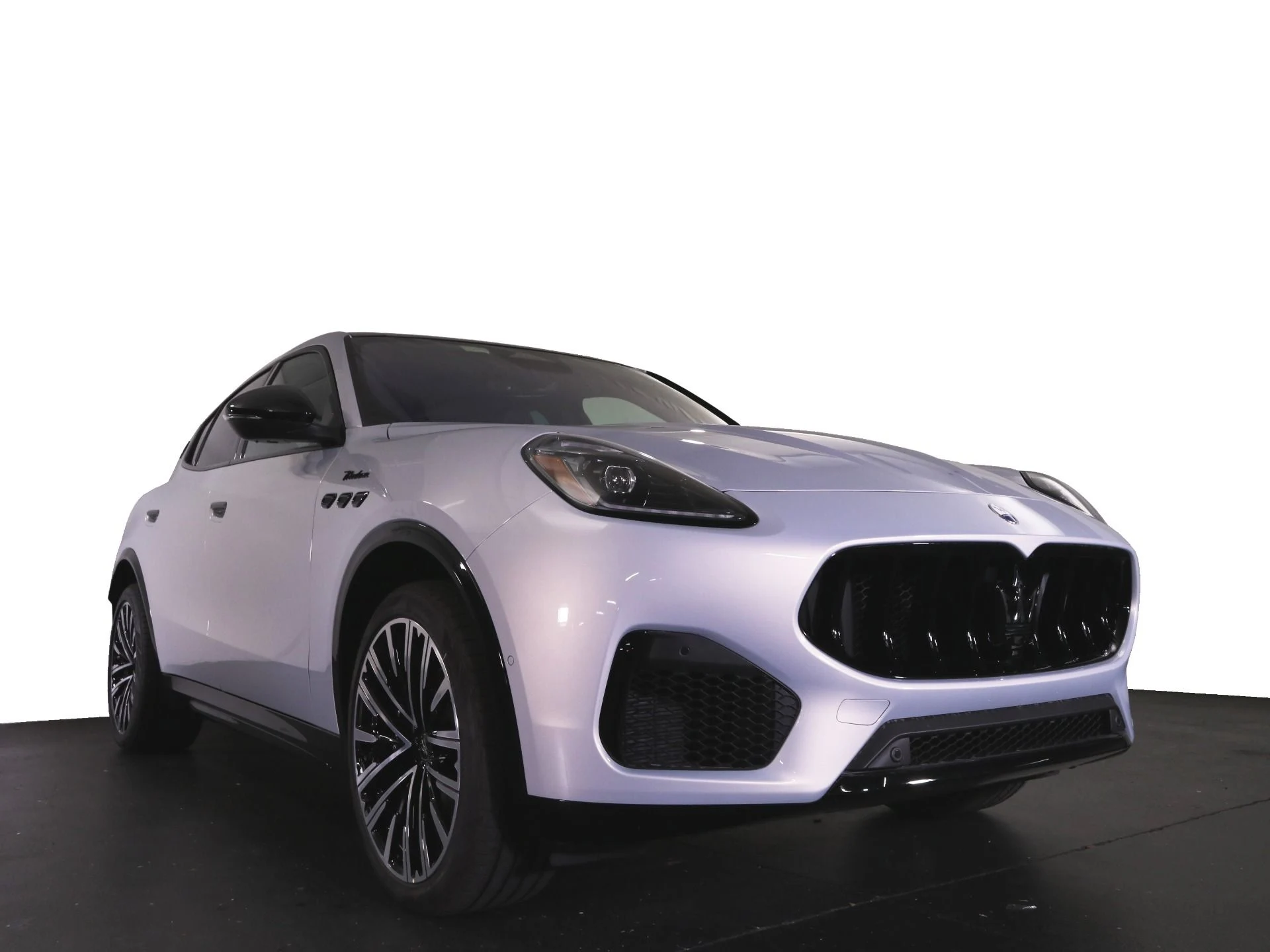 mph012_1826623627_New_2025_Maserati_Grecale_Modena_1768457699_0877794527