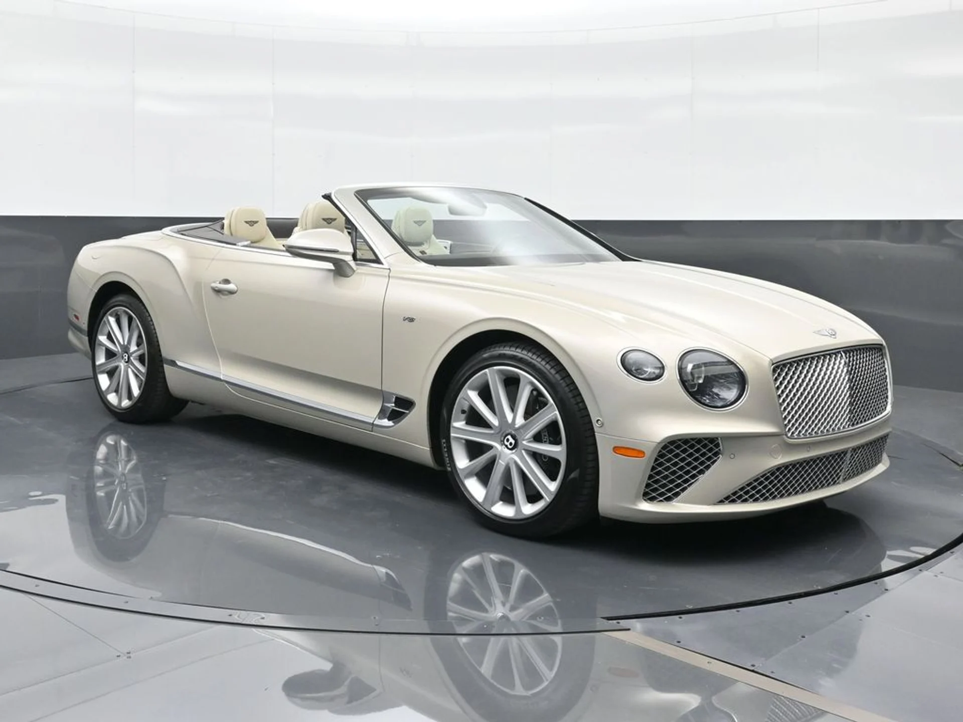 mph012_1828763835_6888043eac1a1902f0189ebba4079945x_190fa7f8da