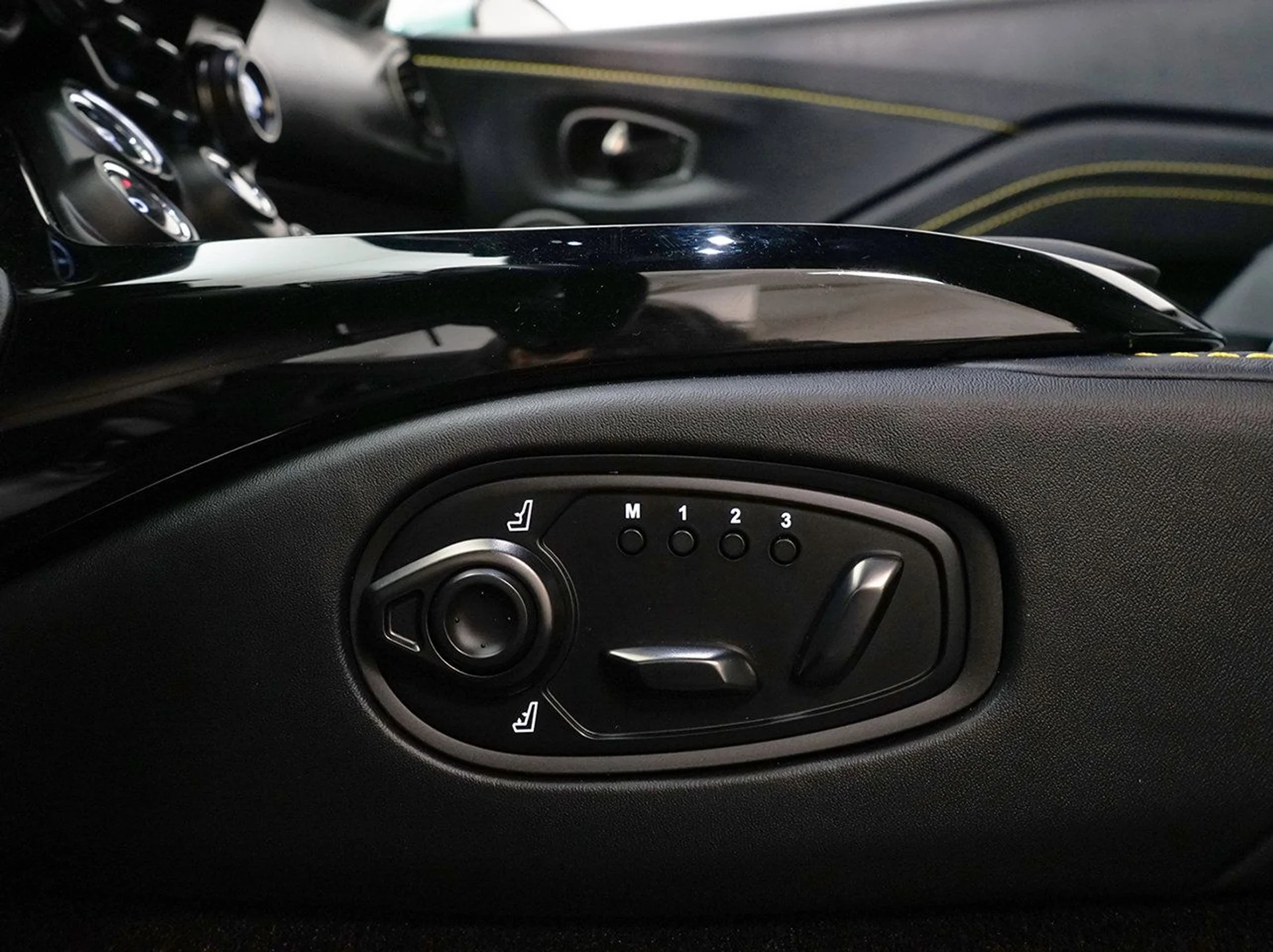 mph012_1829664923_030bcd719f7b9e6d7b507f2bdea0fa94_bd9366c860