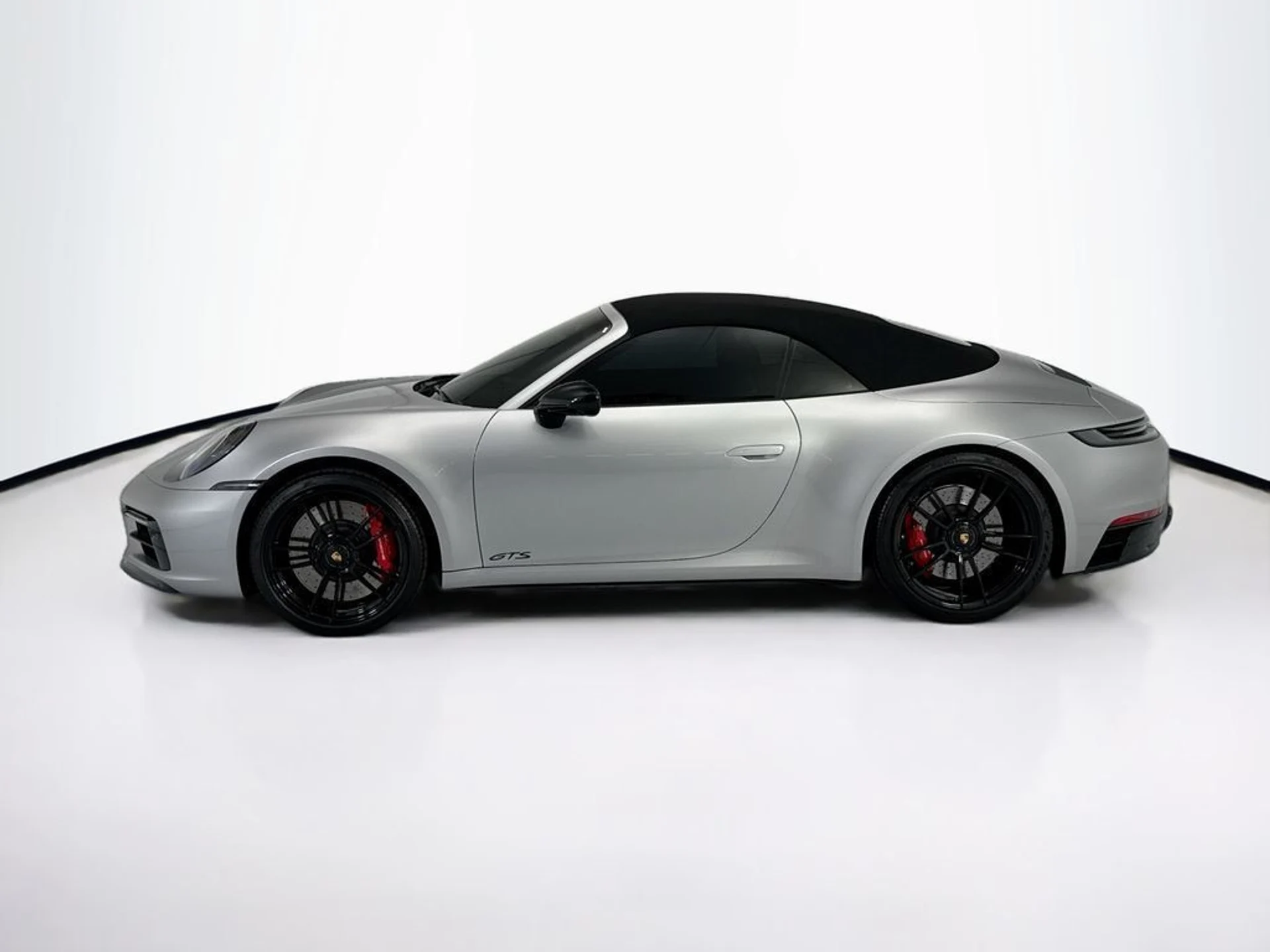 mph012_1834971815_used_2022_porsche_911_carrerascabriolet_8119_23027418_13_1024_6a23532782