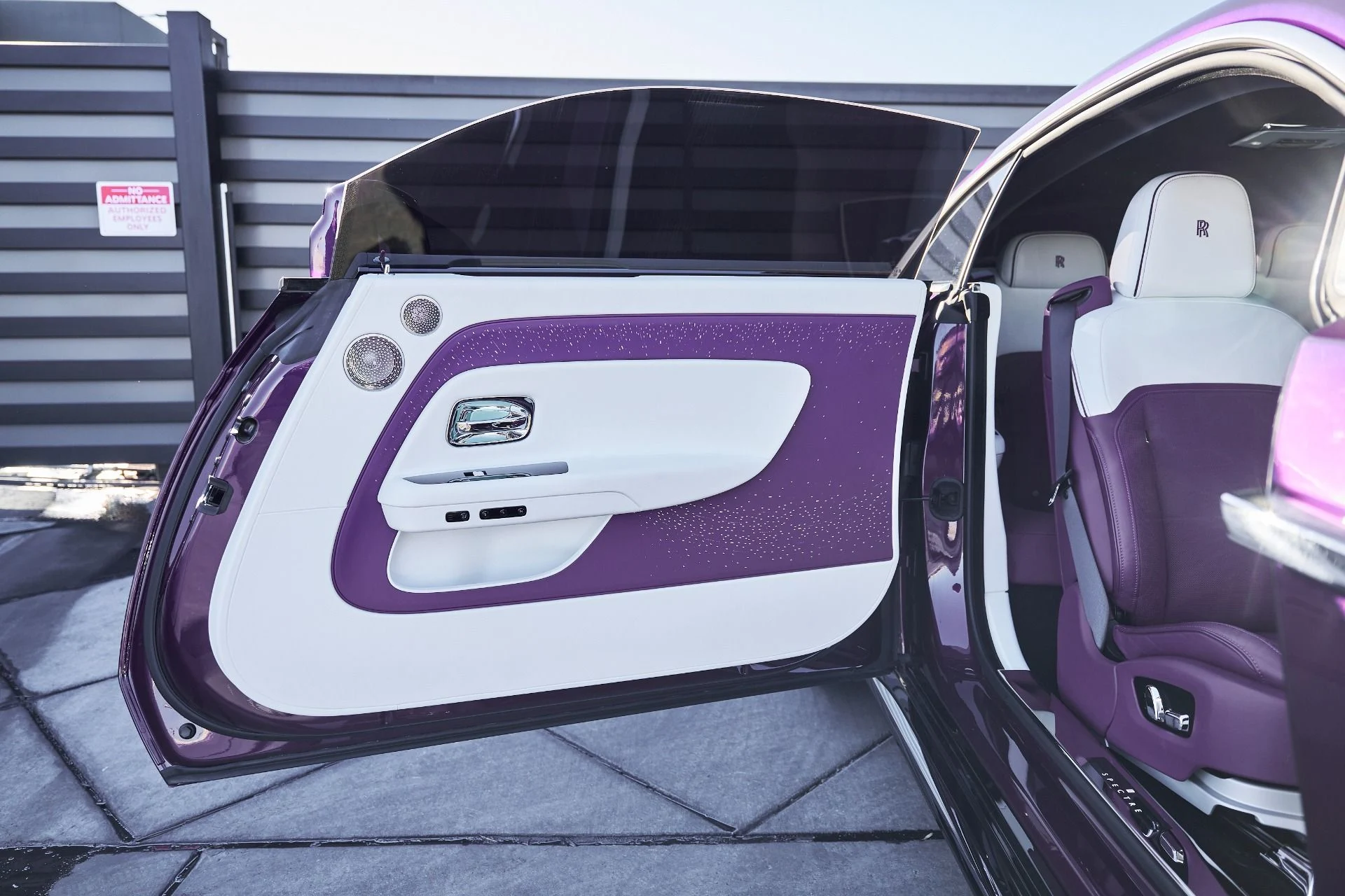 mph012_1835538600_Used_2024_Rolls_Royce_Spectre_Base_1771724326_8ba179a169