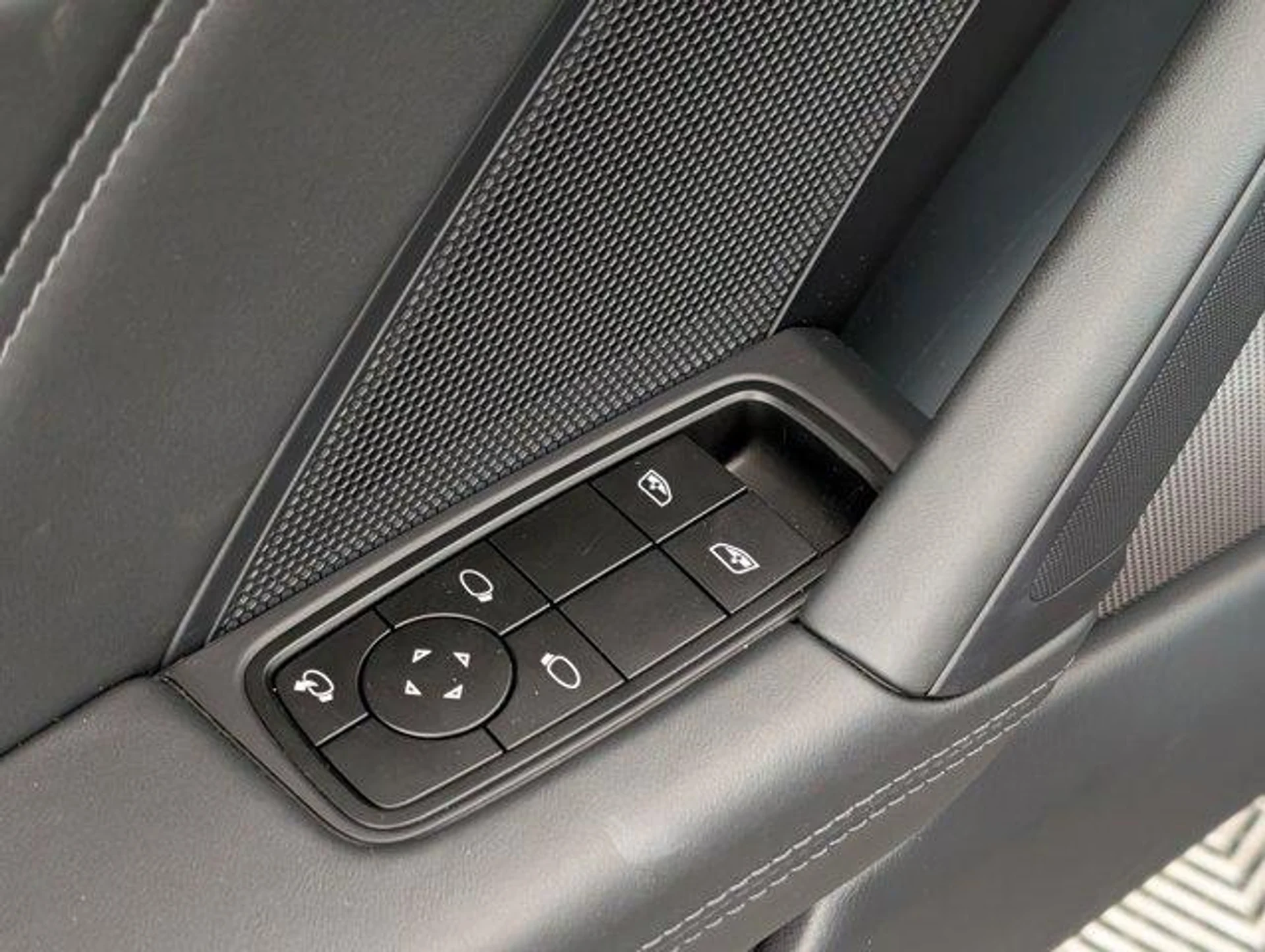 mph012_183813994_d8_Xwj_Dg_W9_Ju_QZ_Prl5_Ecjcyf9g_AU_3edf72cfe8