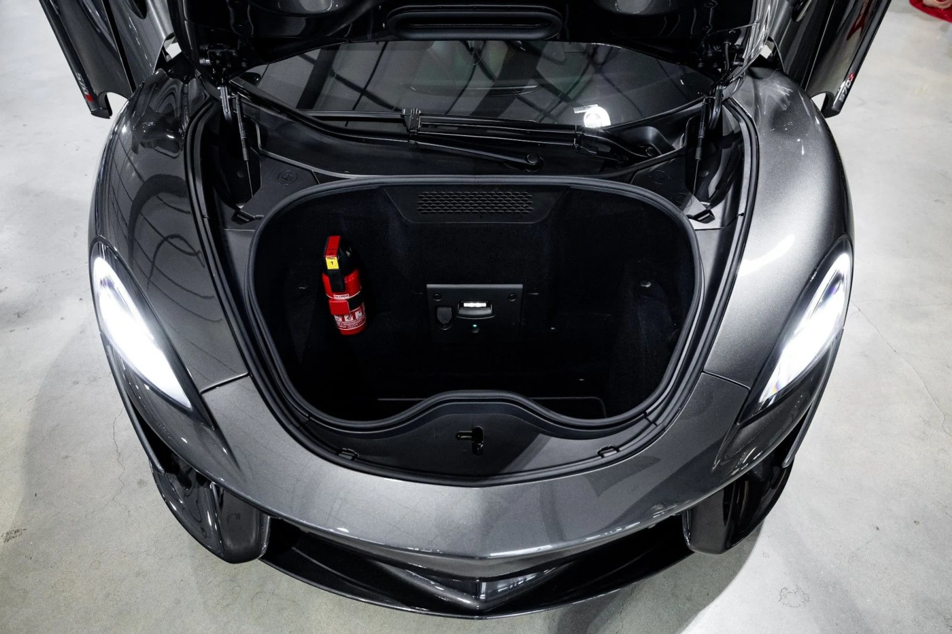 mph012_1840087989_c_Q_ab6cbdce4b