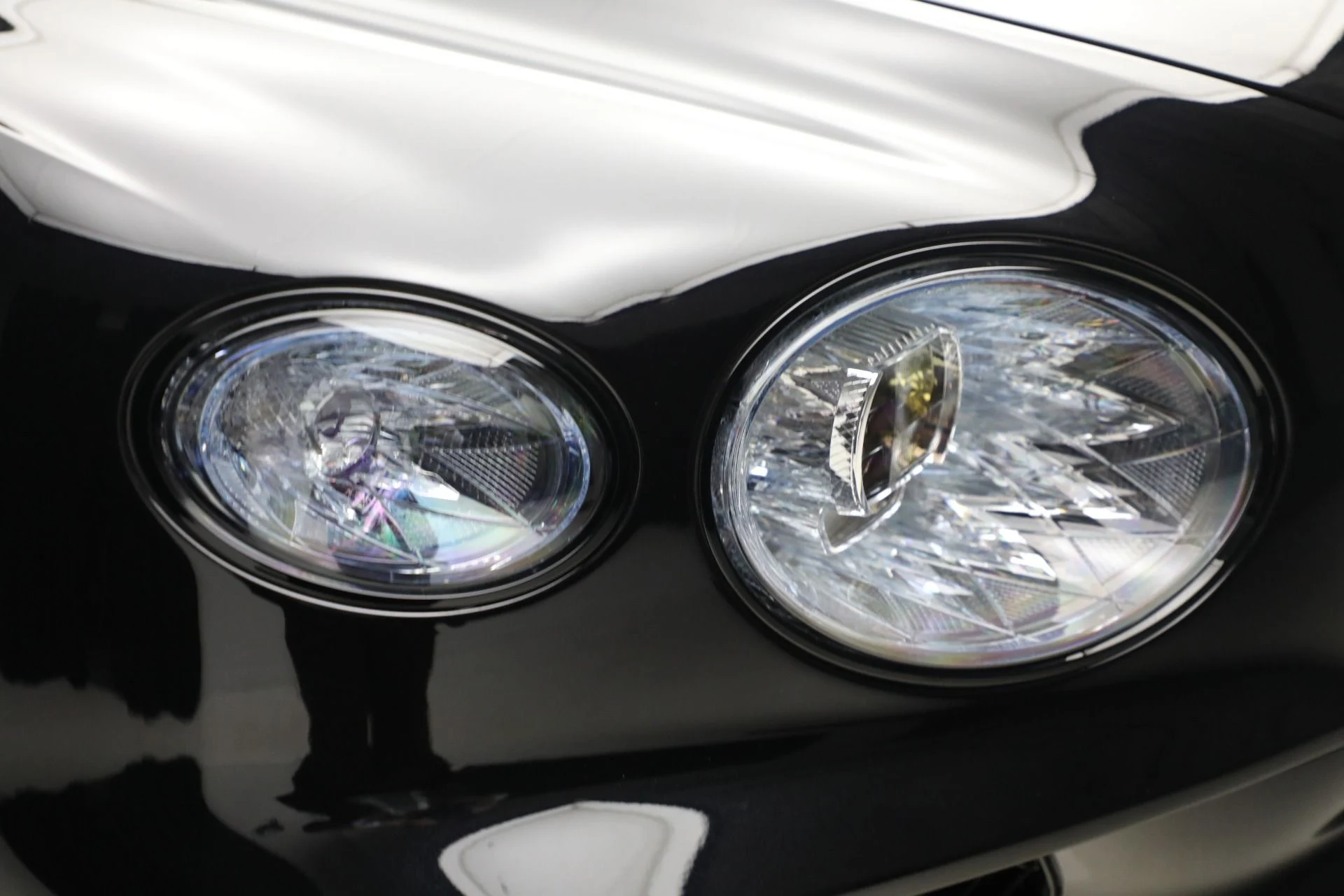 mph012_1845818988_New_2025_Bentley_Bentayga_V8_bf7095cc38