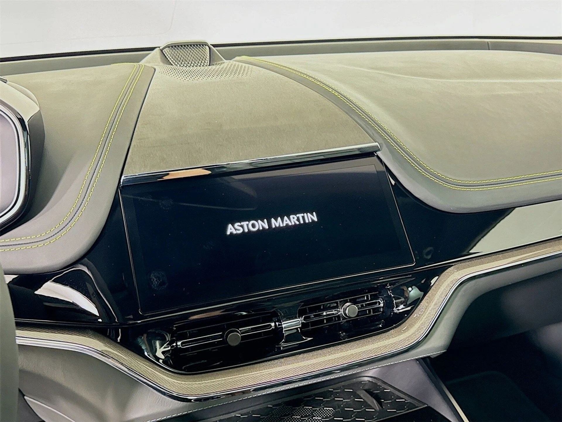 mph012_1857319848_84ae47b4b80e3b0a9dd6c6dfc0cf5d2fx_2cf85ef56b