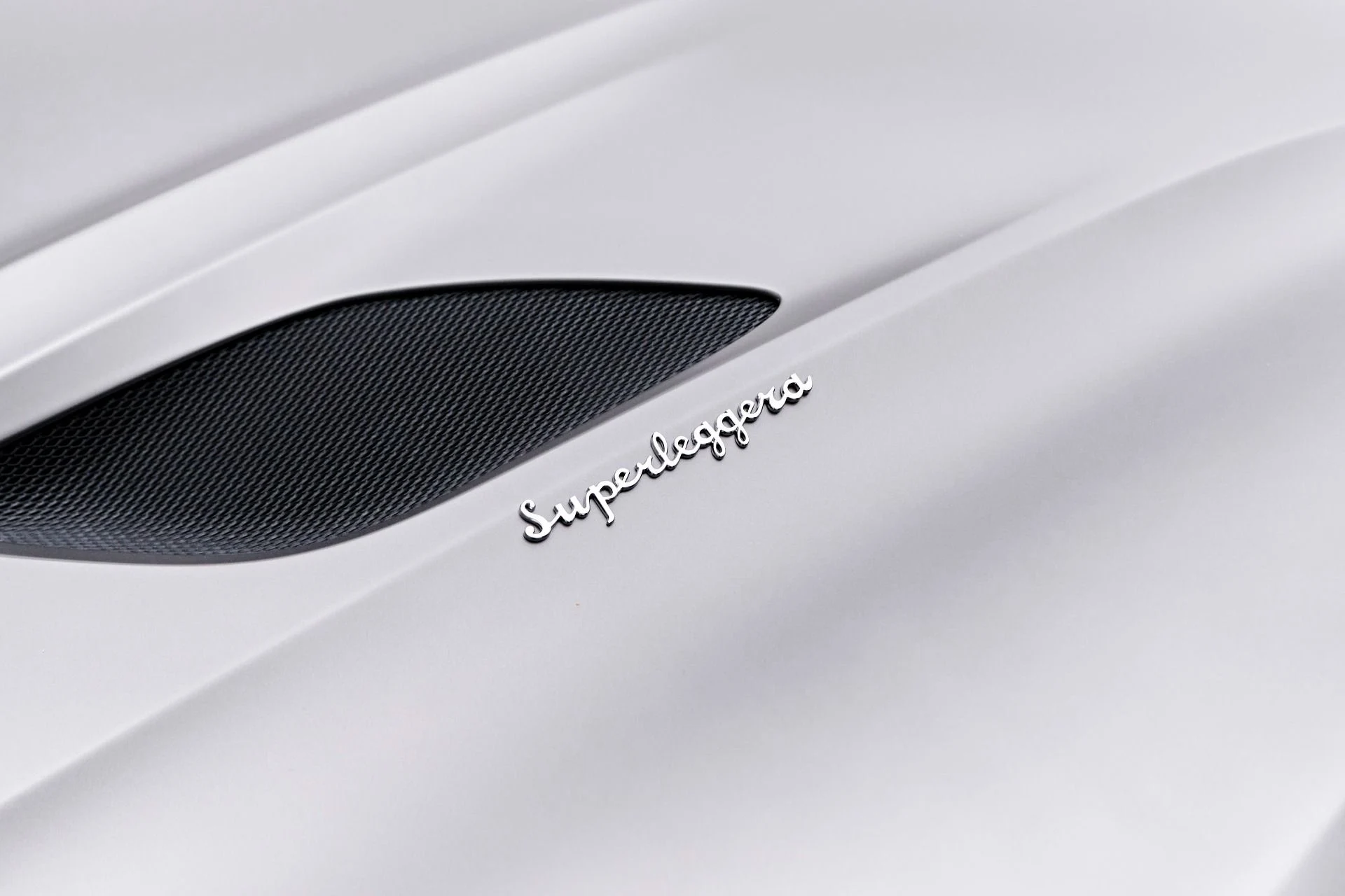 mph012_1860480225_Used_2021_Aston_Martin_DBS_Superleggera_1720056626_d8118a43a5