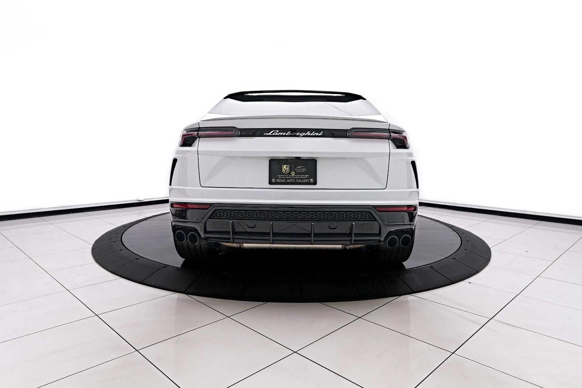 mph012_1861547993_Used_2022_Lamborghini_Urus_Base_1758404783_65e7c6c7a3