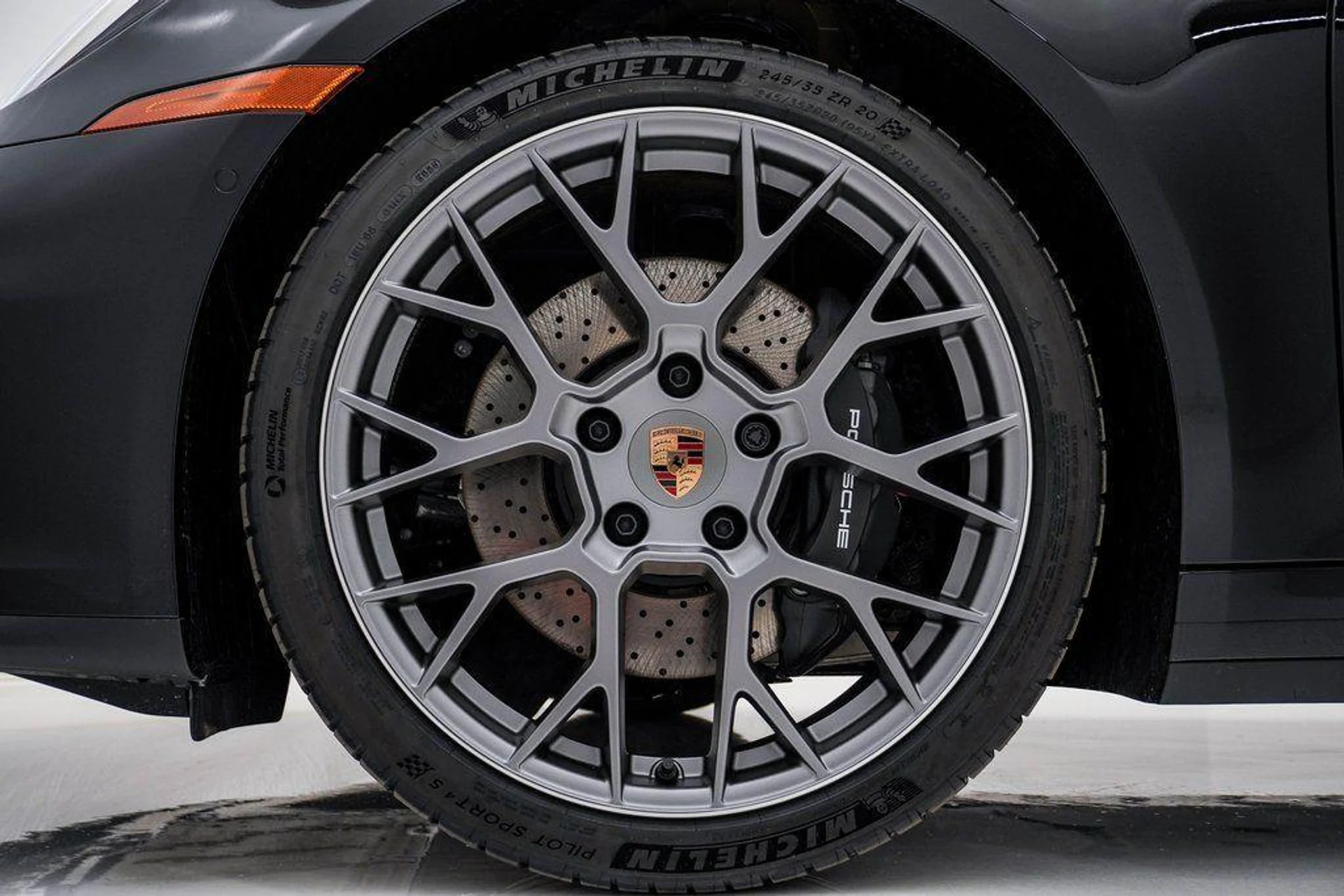 mph012_1864341314_cj_rb_Mi_Gahrk9z_FWX_Hb0_Ik_B14nk_749669c7a0