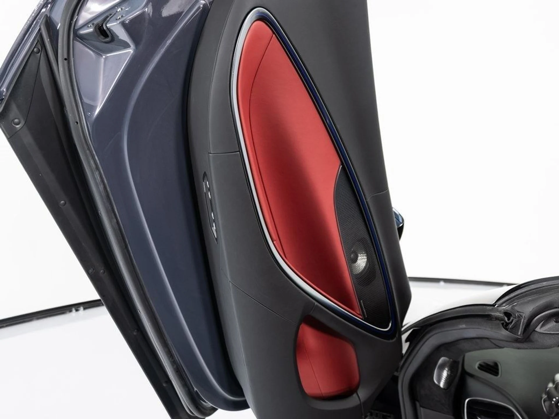 mph012_1866227551_48677d7e224aebebdb82edebb53909a8x_c9a9e245cd