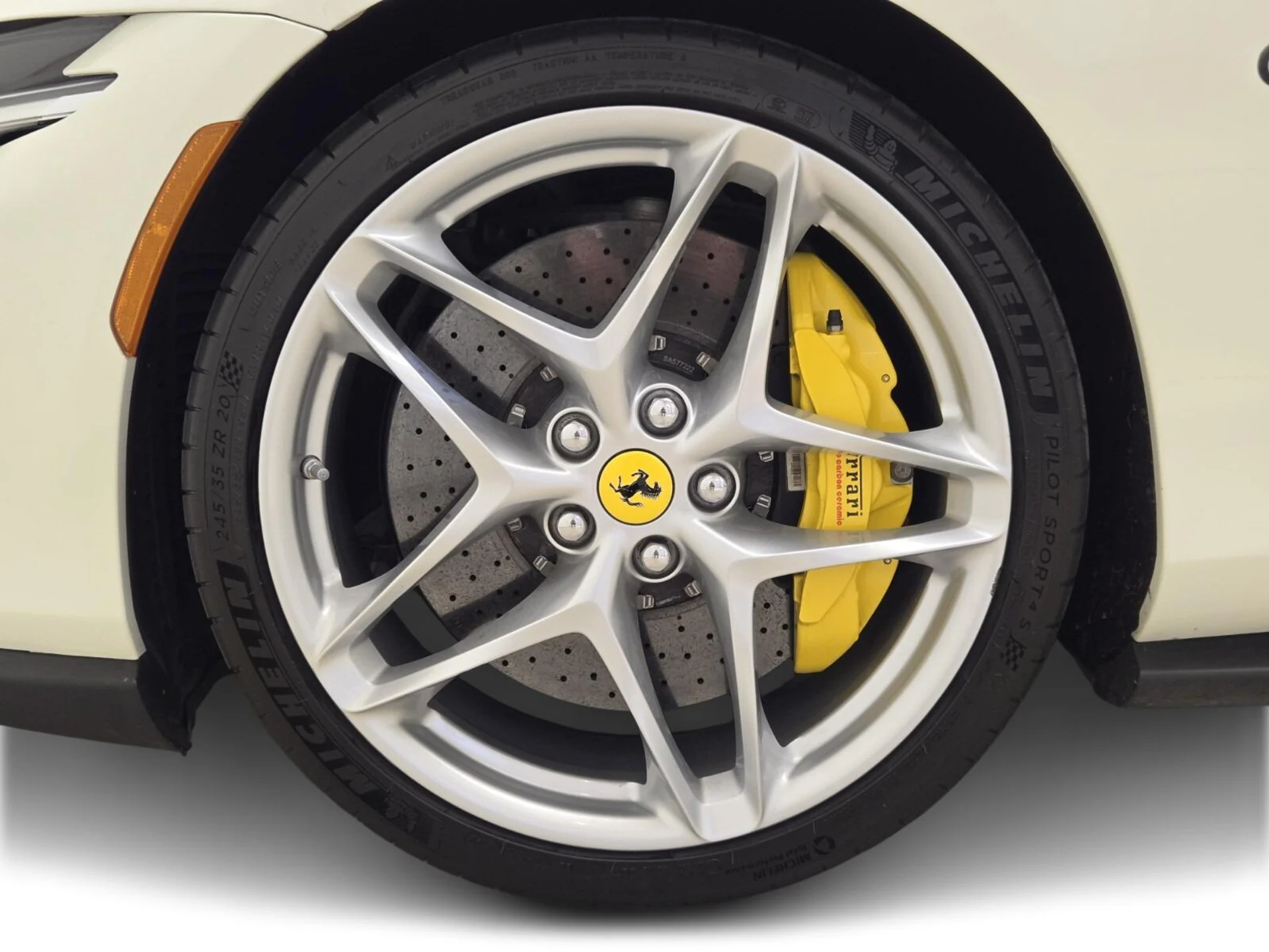 mph012_1869908995_Used_2021_Ferrari_Roma_1753249547_6e620a2aee