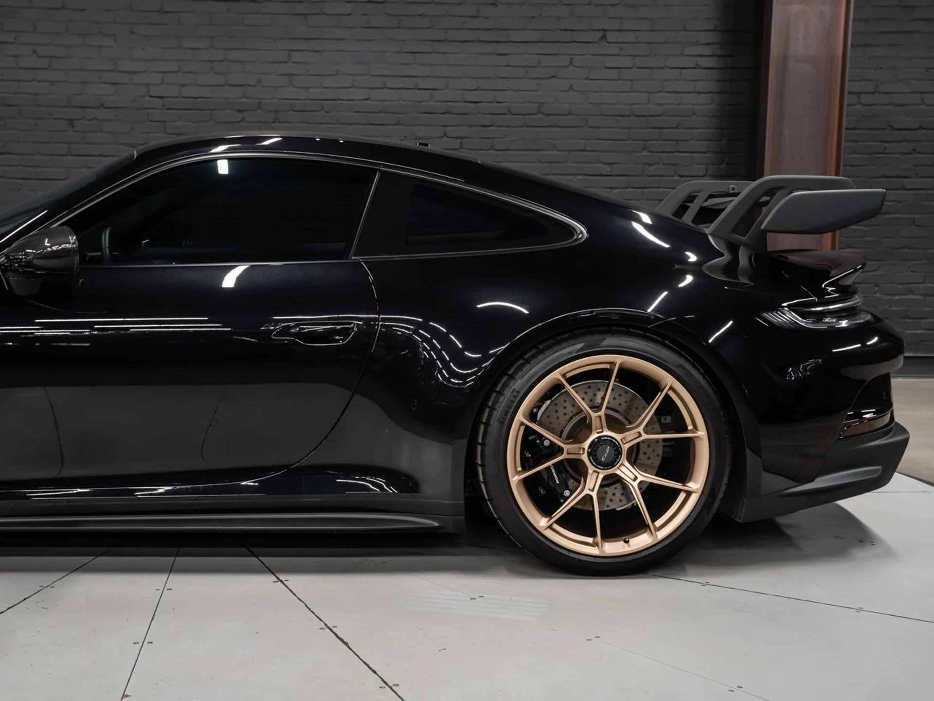 mph012_1880712311_porsche_911_2022_16817a7ae9