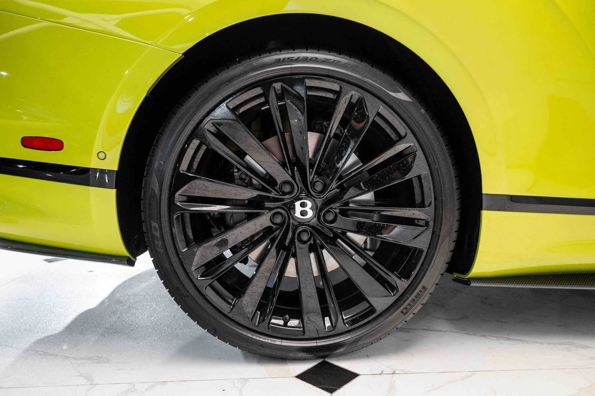 mph012_188162461_Used_2024_Bentley_Continental_GT_Speed_1719081960_5f8642a4f0