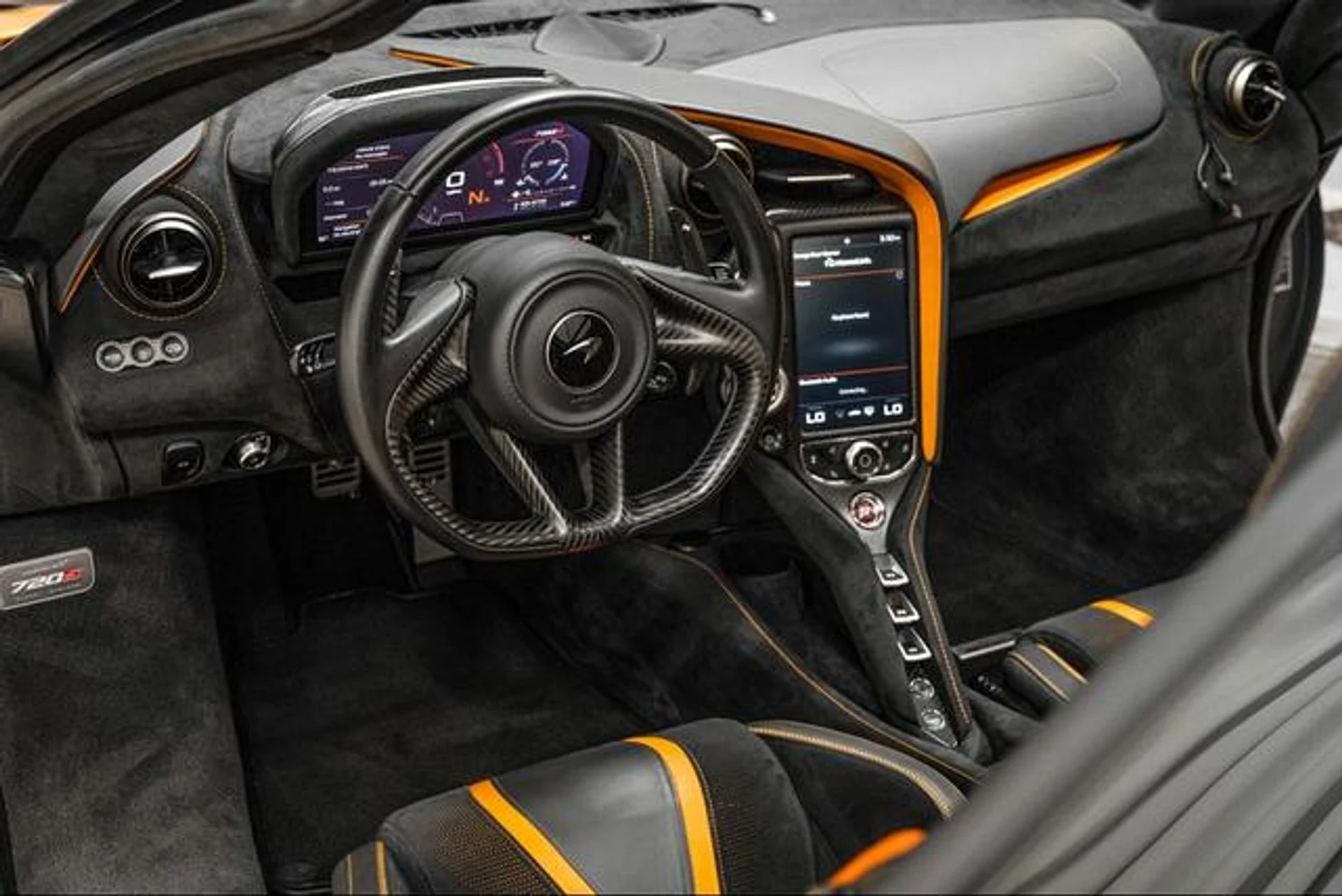 mph012_1888537487_I3_Hby_ZSEV_Mg_J8fl_A4slo_Sr_Xu_Dt_Y_ea68aae7cc