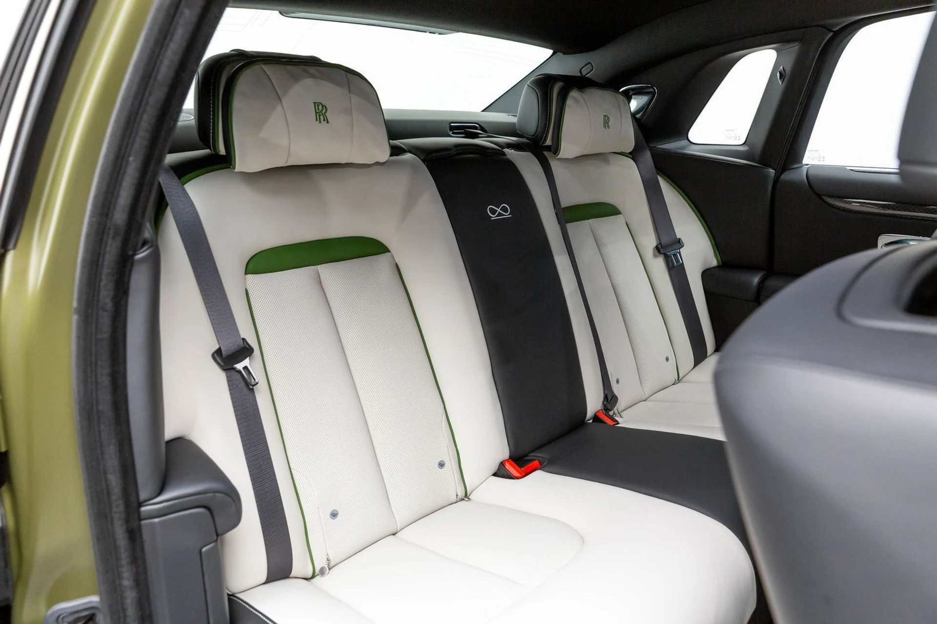 mph012_1889252403_13_970eaaeec2