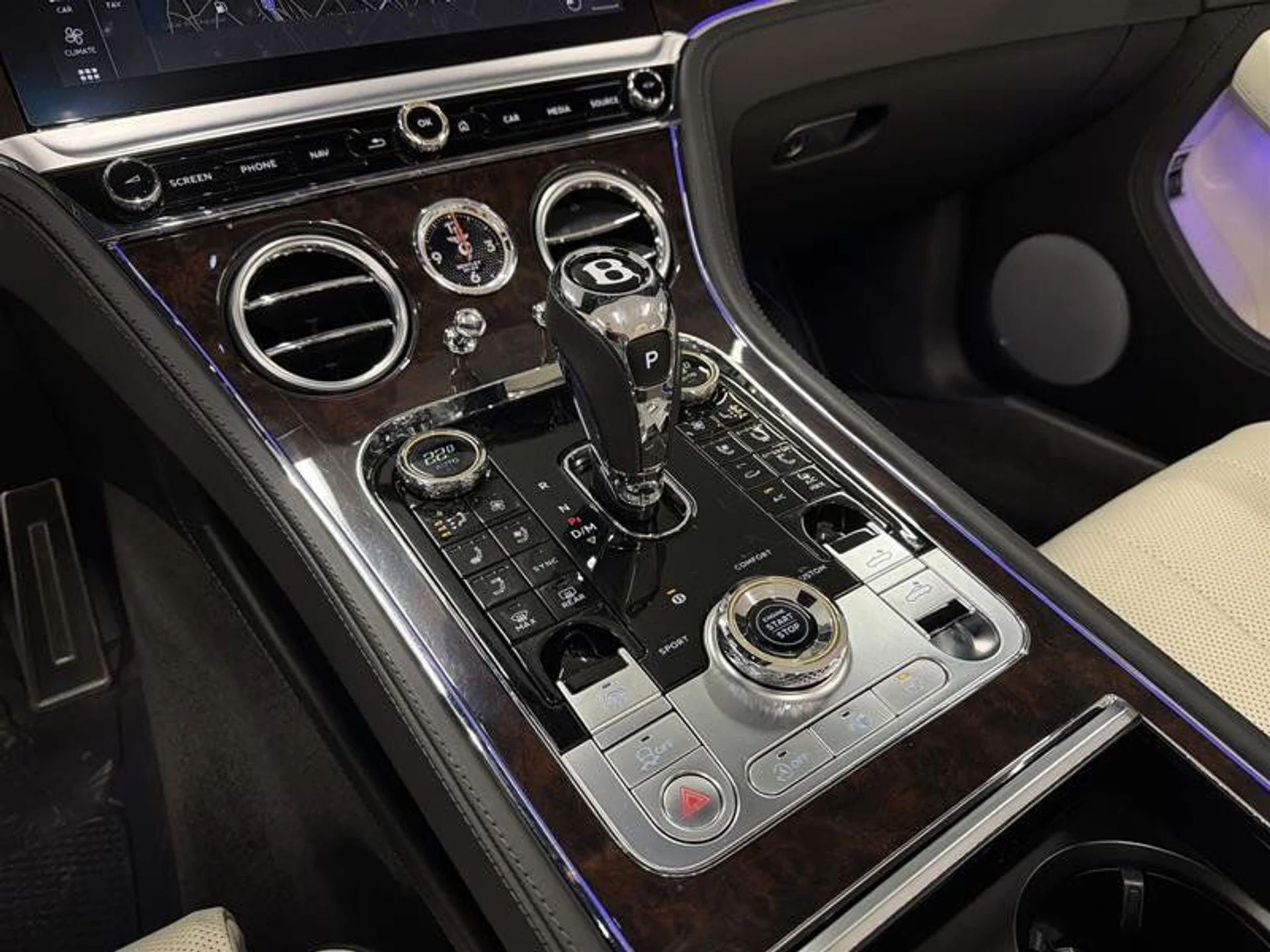 mph012_1894262315_37983974_09891_wul33x0j_8110b13c03