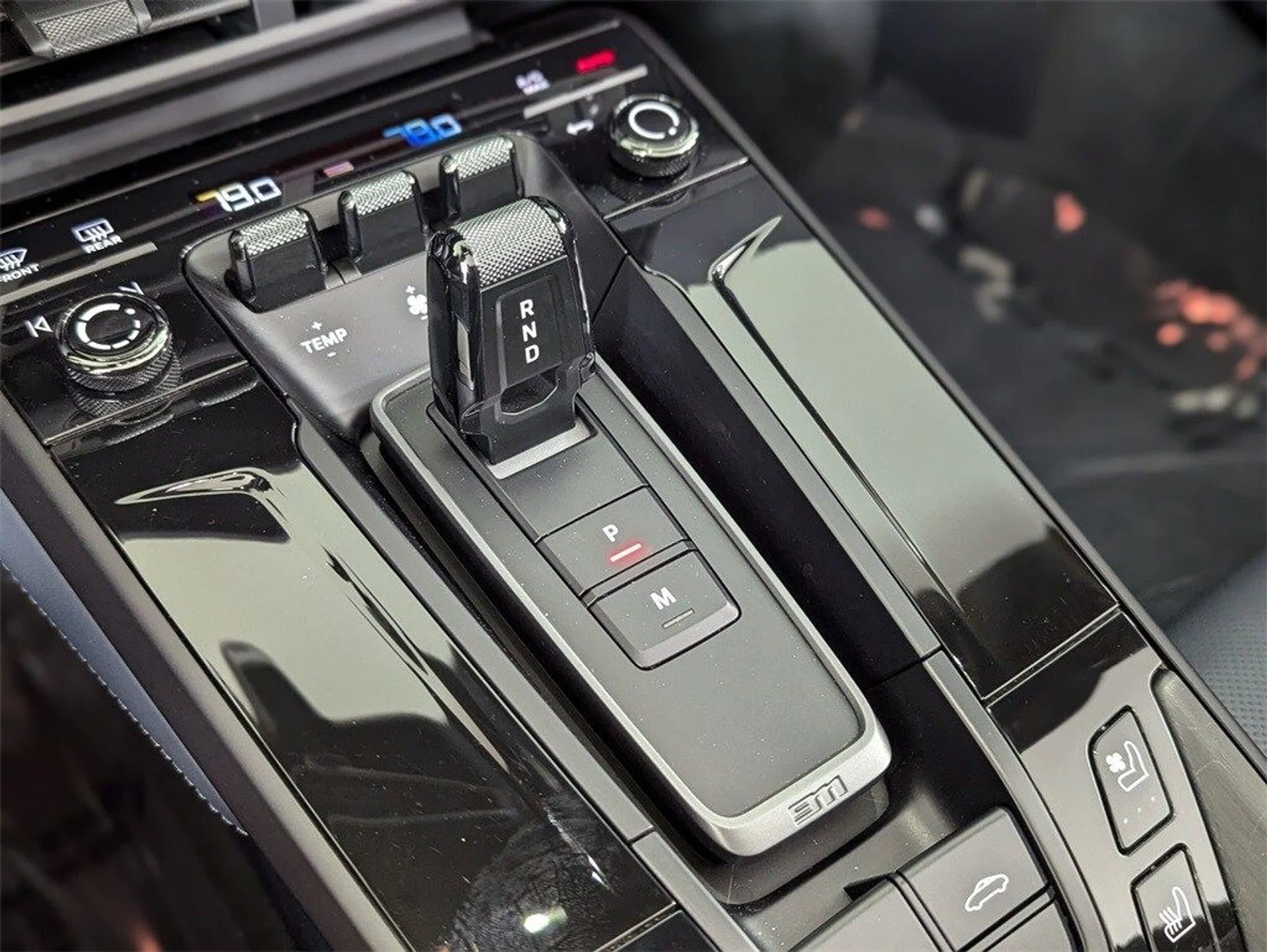 mph012_1895923243_d4a52689af8b4dbb56e83df21c14b9c4x_e9bf5dcbdf