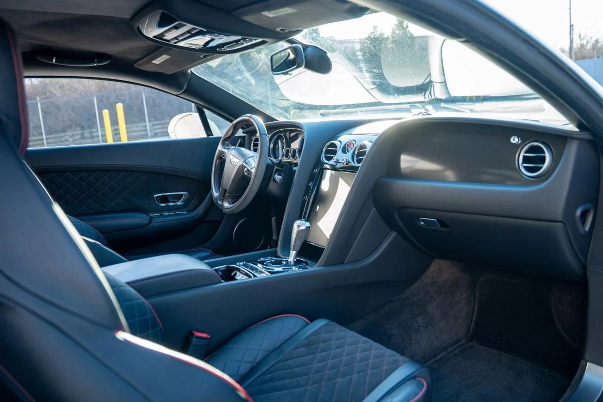 mph012_1897652948_b8f40a0d92114e15785839a5462ea39e_fe41f40403