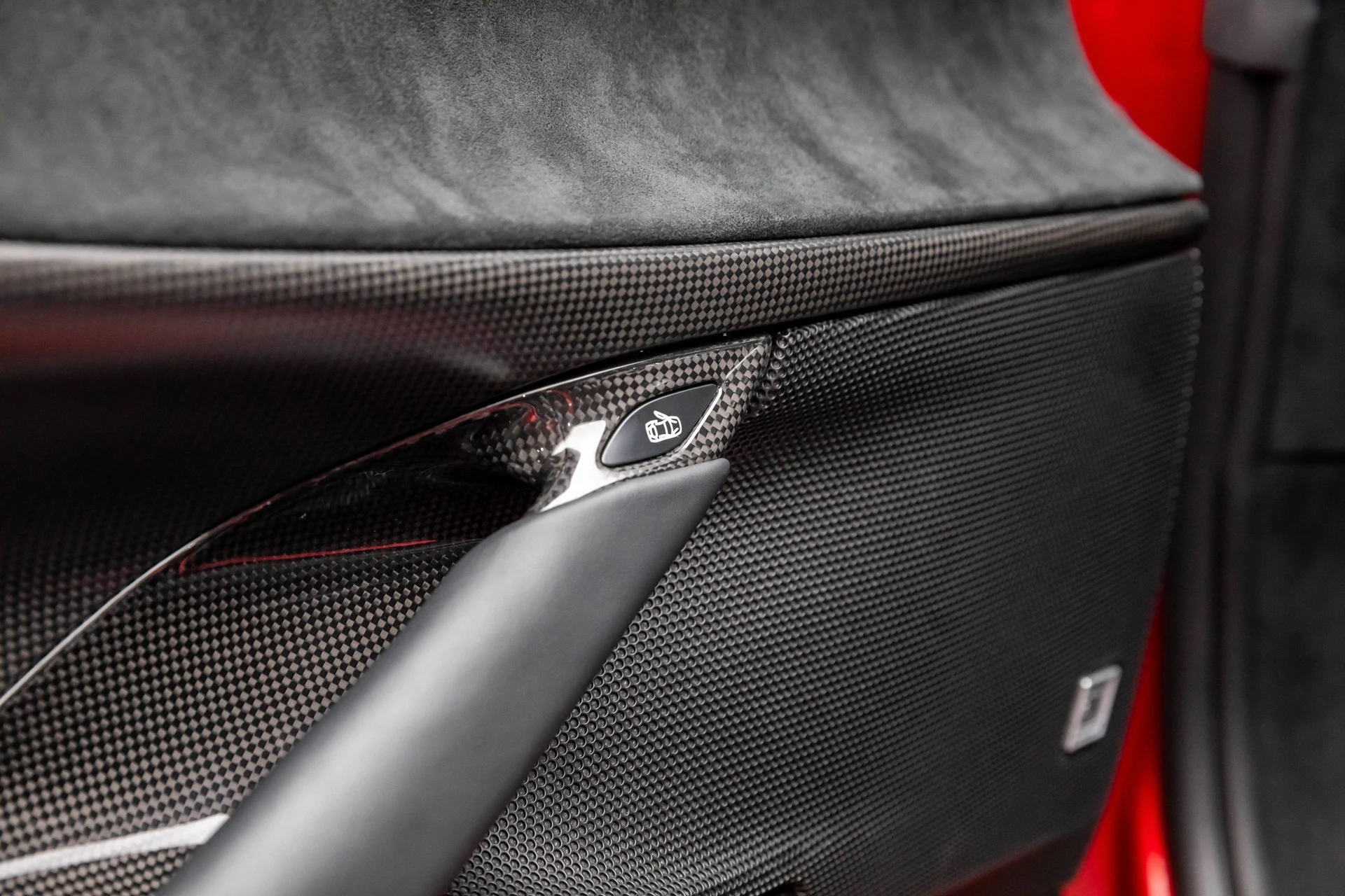 mph012_189933741_42c6178cb76d4fca8e06a1d277dc5bf5_3fc797f953