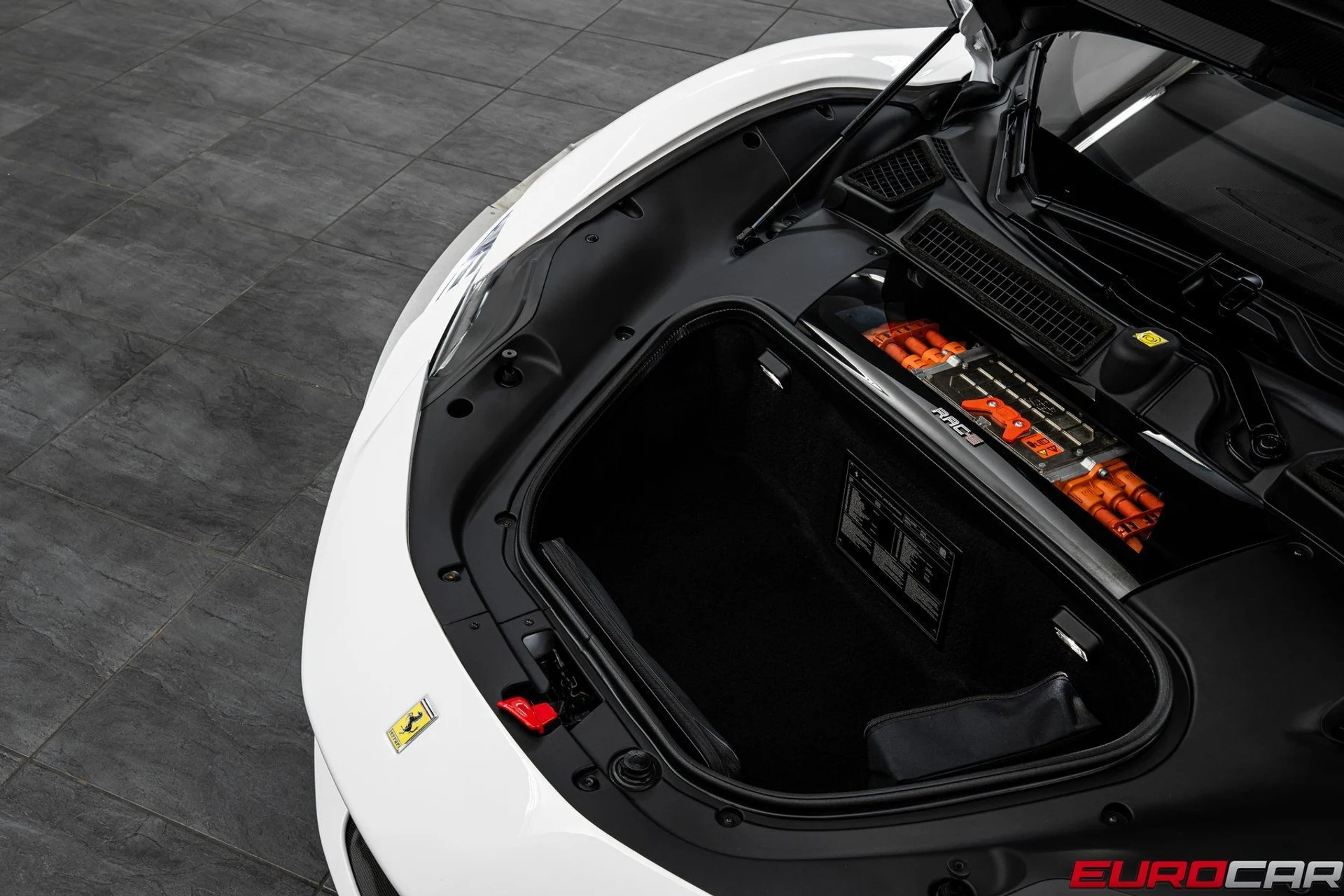 mph012_1904299958_image_13_4dab9acc6b