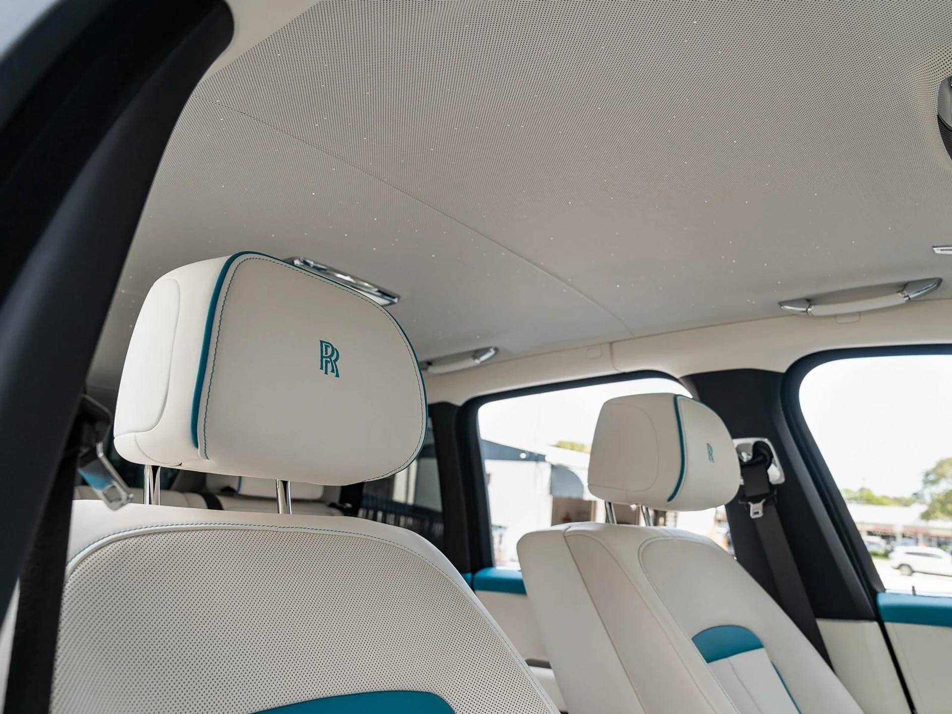 mph012_1906644811_Used_2023_Rolls_Royce_Cullinan_1761685661_1ea408caee