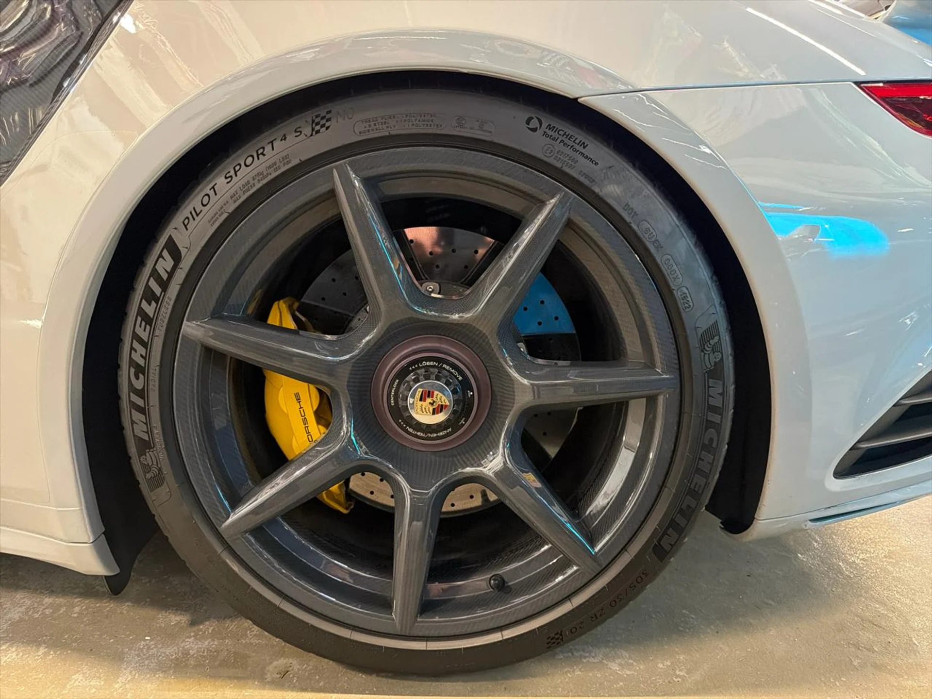 mph012_1909870406_639112597609162198_165aae51d5