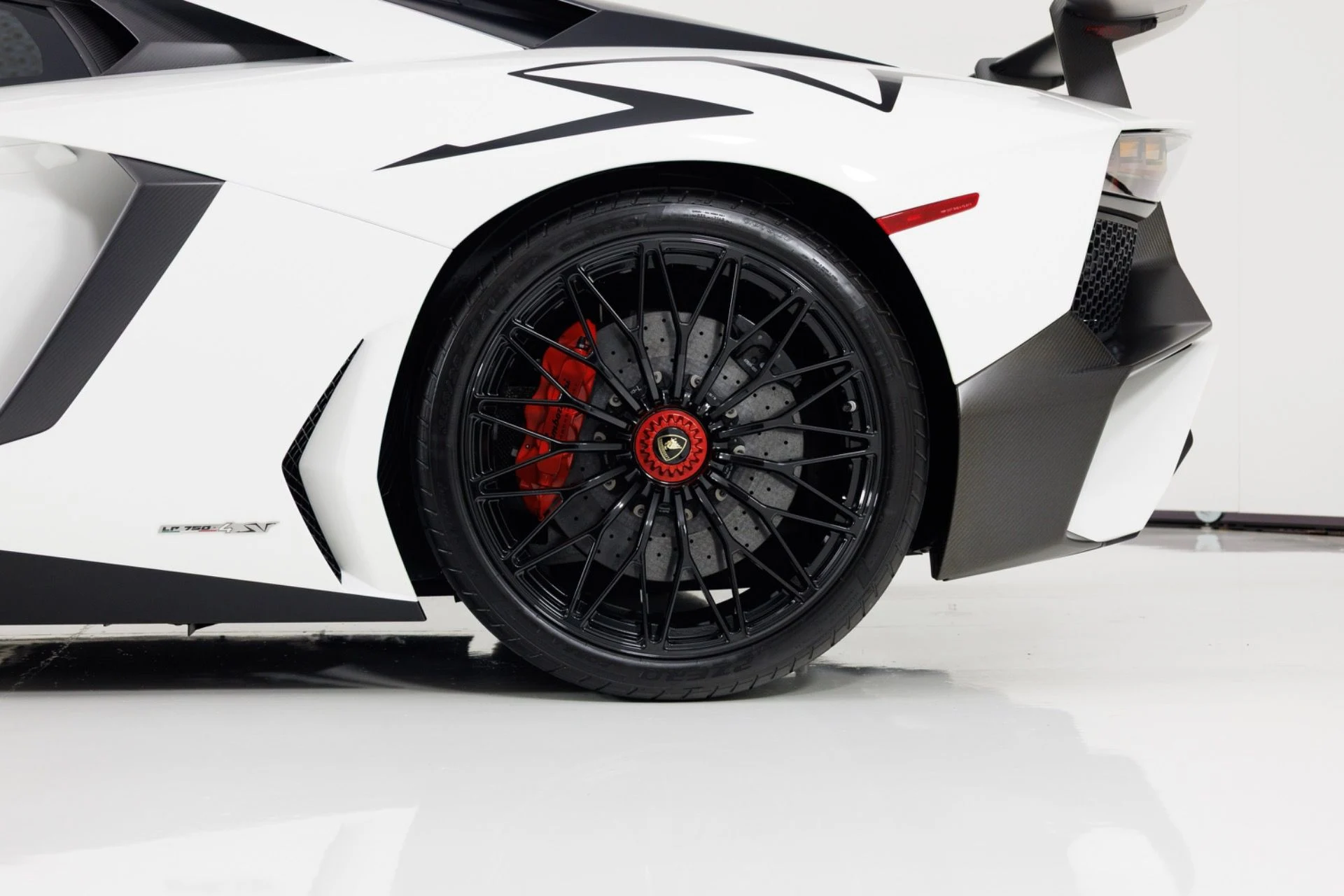 mph012_1915852404_Used_2016_Lamborghini_Aventador_LP_750_4_Superveloce_1779992498_6fcdb10253